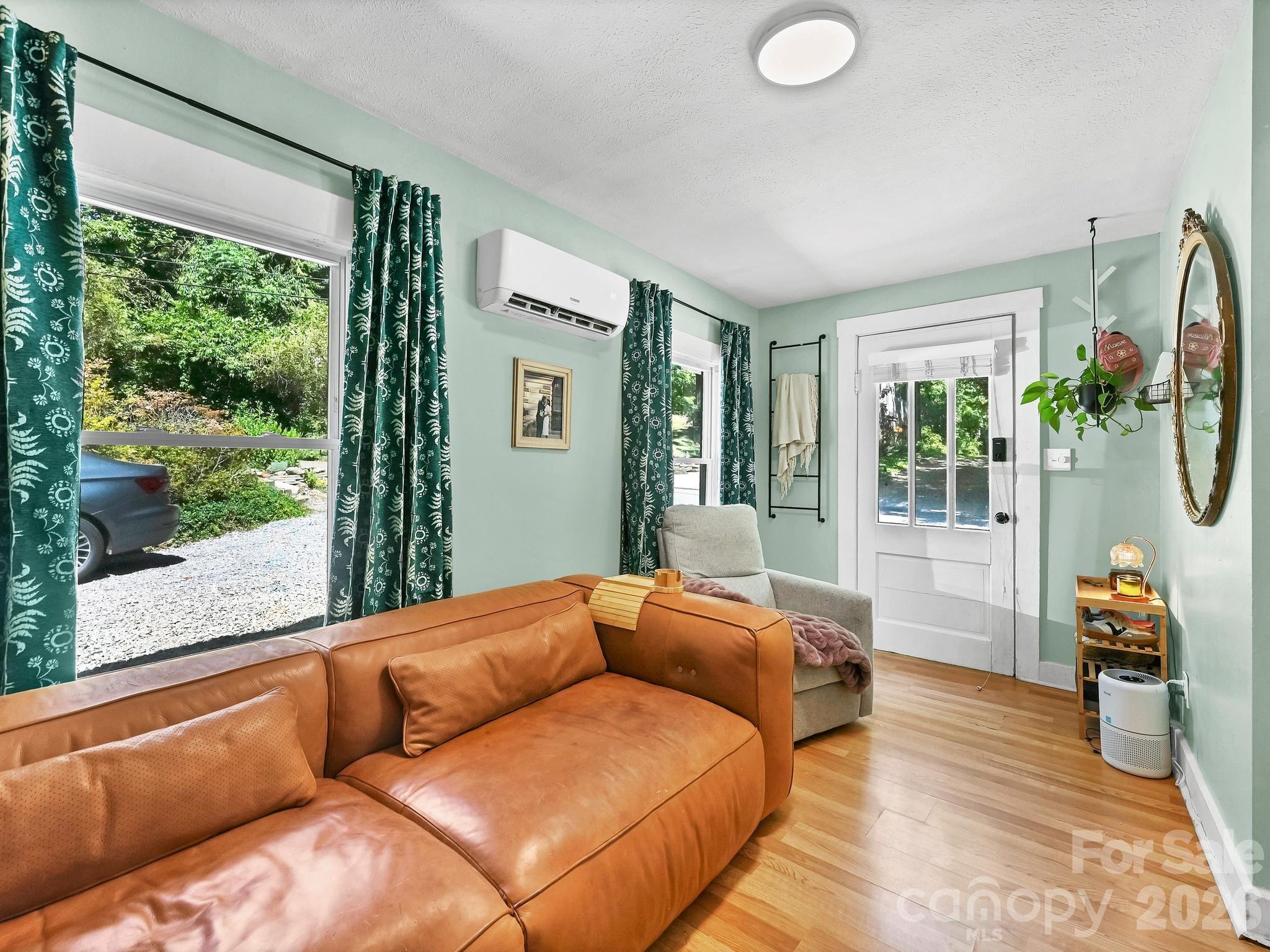 24 Chatham Road — Asheville