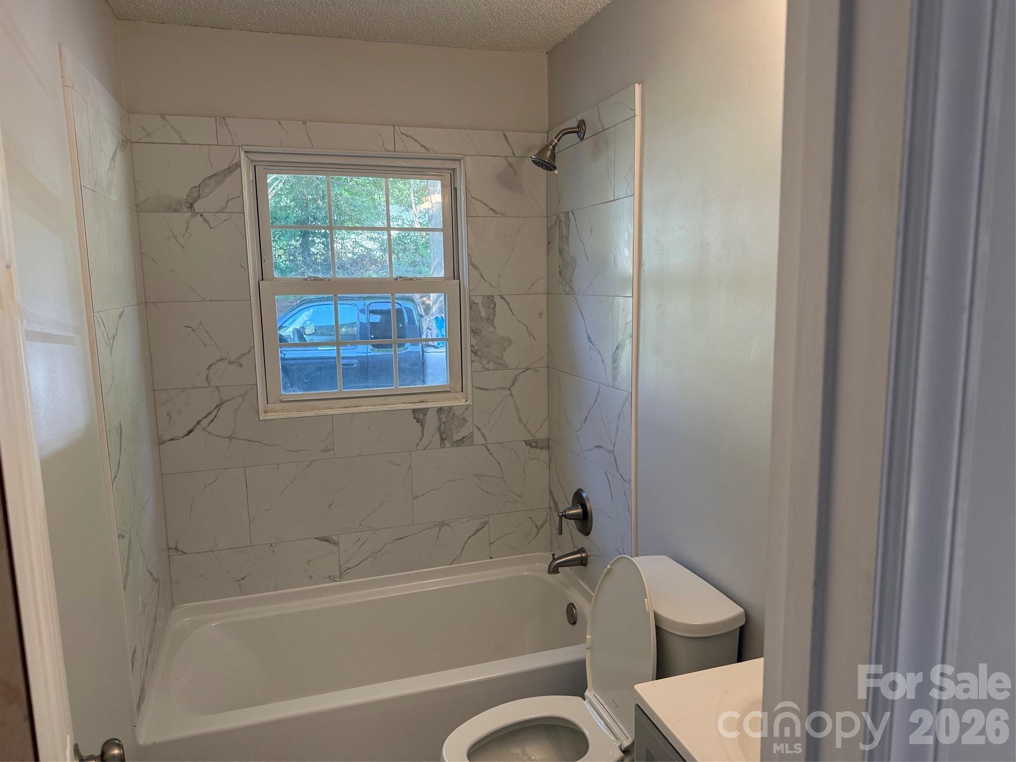 917 Canterbury Court — Gastonia