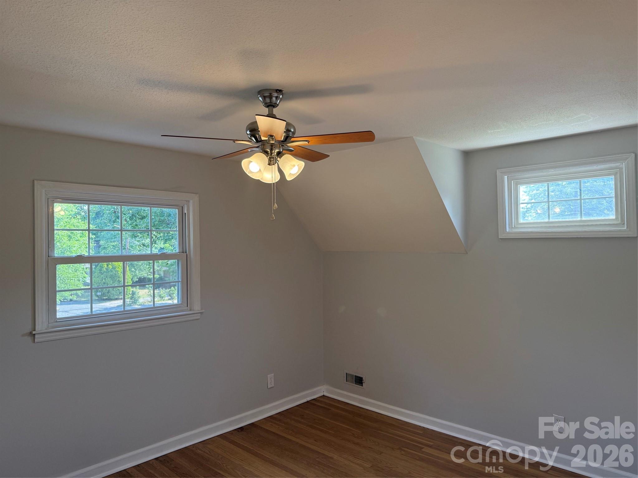 917 Canterbury Court — Gastonia