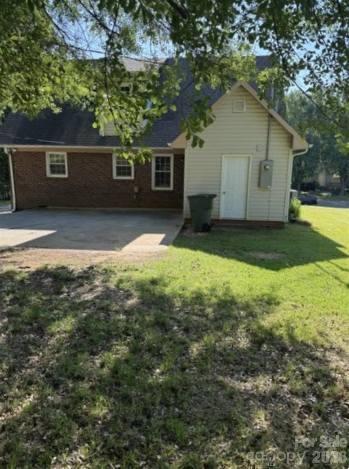 917 Canterbury Court — Gastonia