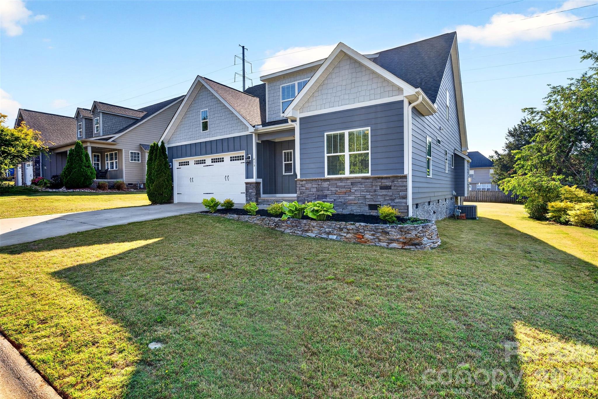 415 S Pendernale Drive — Moore