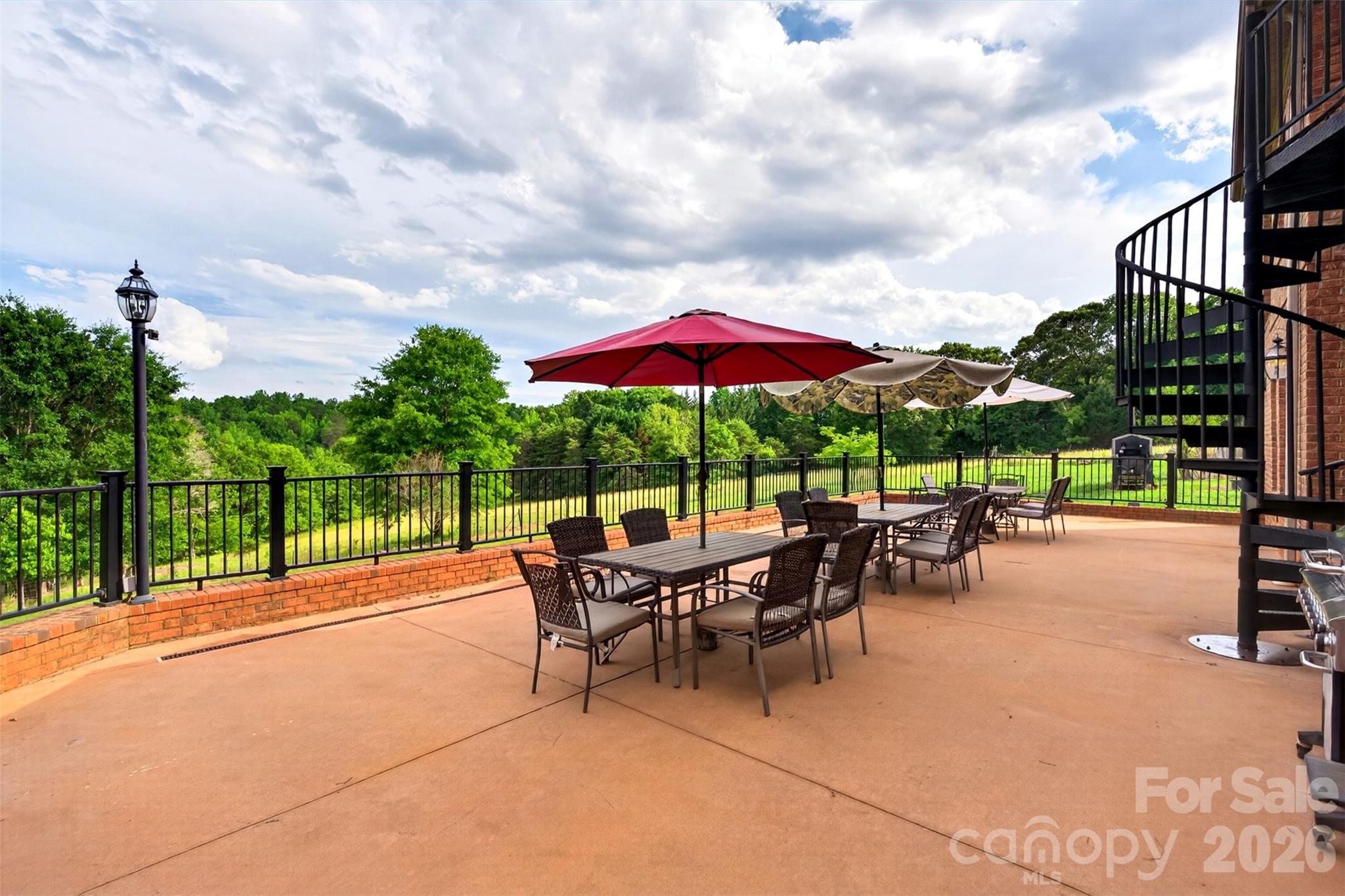502 Hickory Hollow Road — Inman
