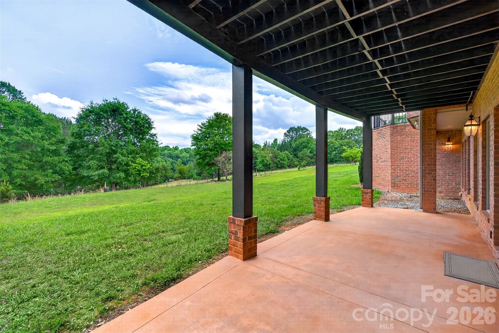 502 Hickory Hollow Road — Inman