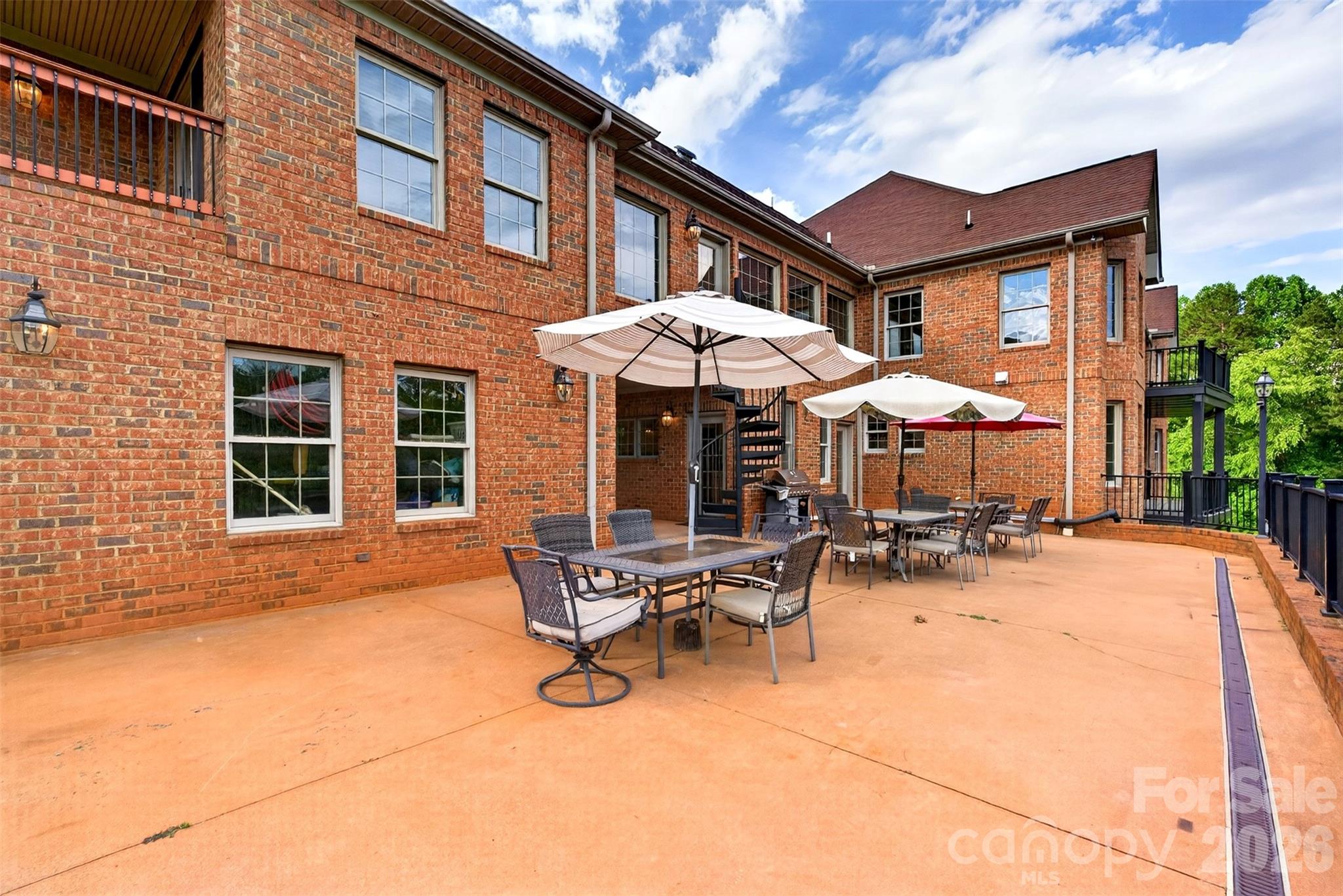 502 Hickory Hollow Road — Inman