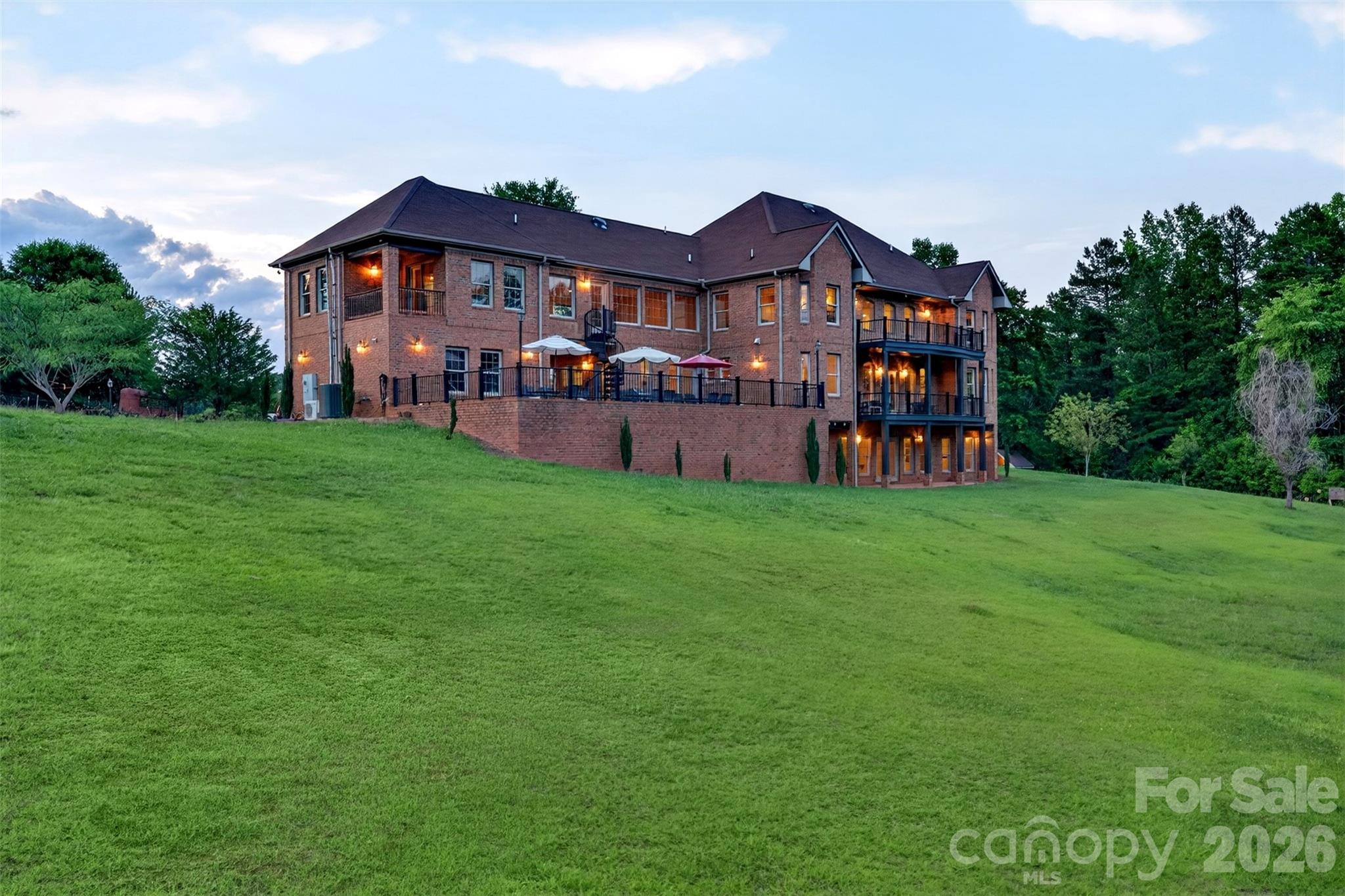 502 Hickory Hollow Road — Inman