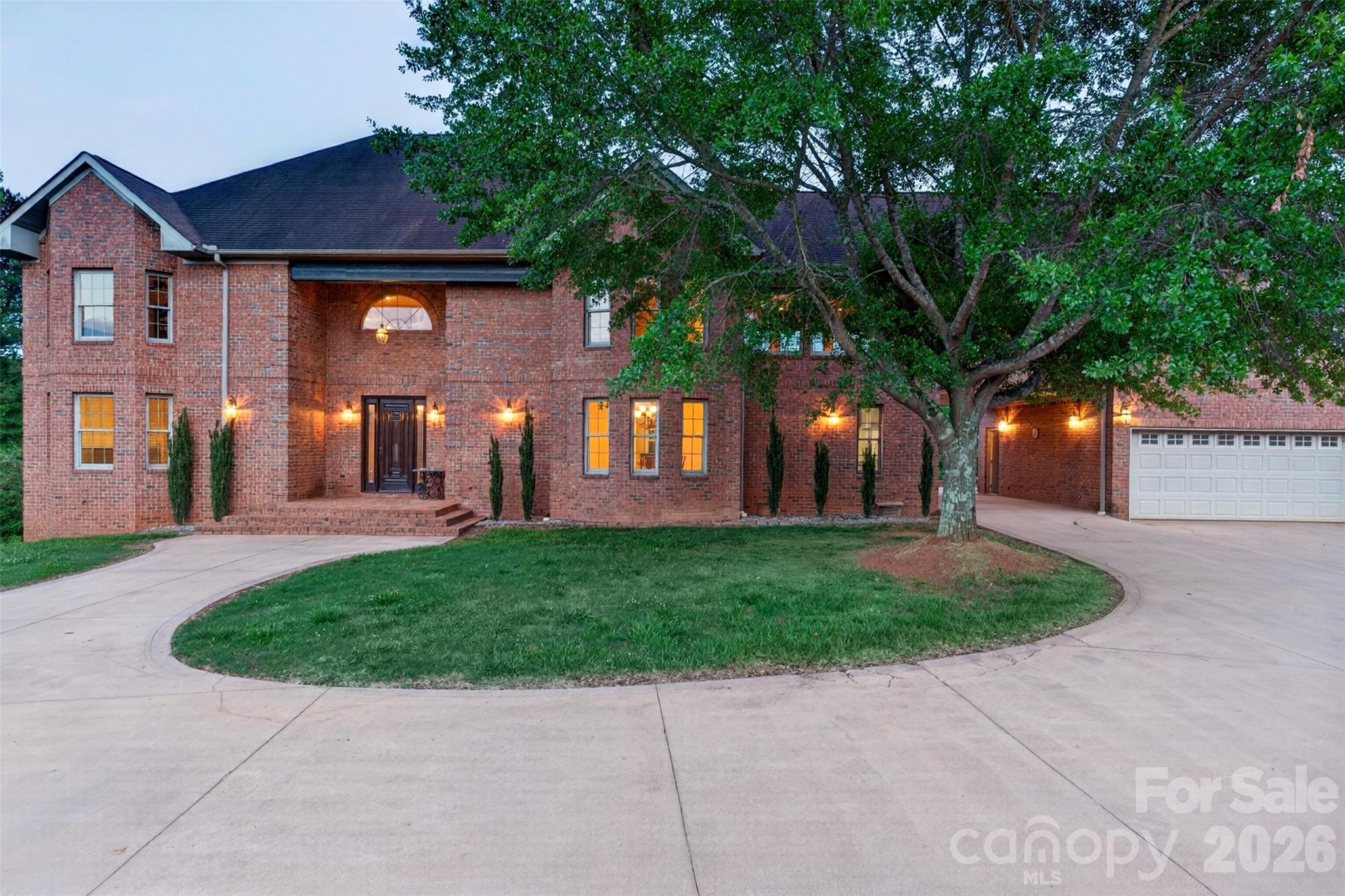 502 Hickory Hollow Road — Inman