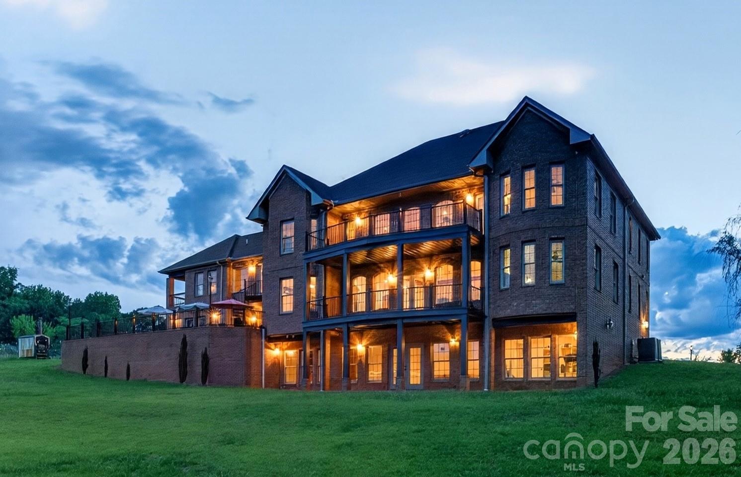 502 Hickory Hollow Road — Inman