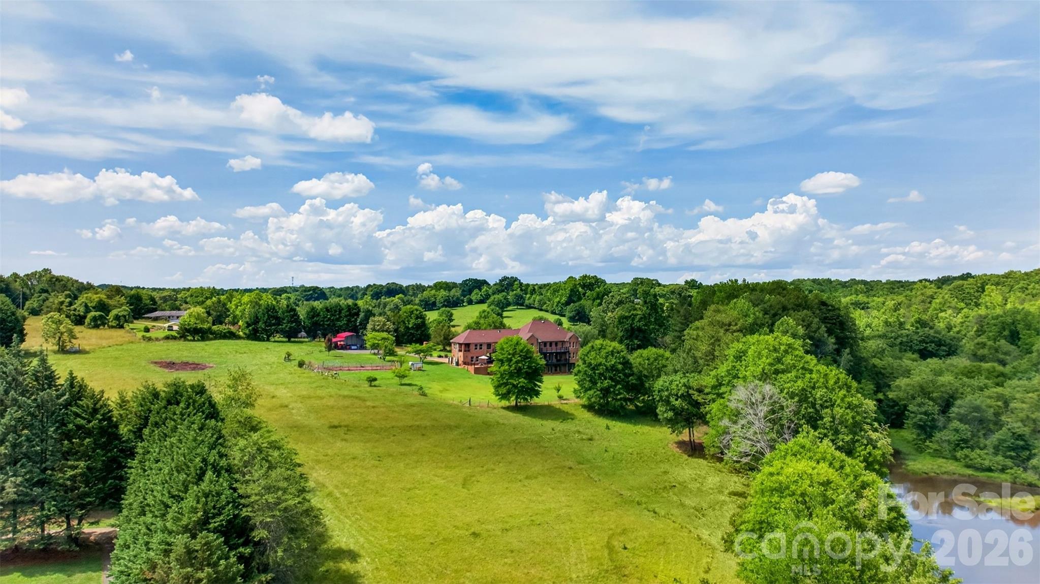 502 Hickory Hollow Road — Inman