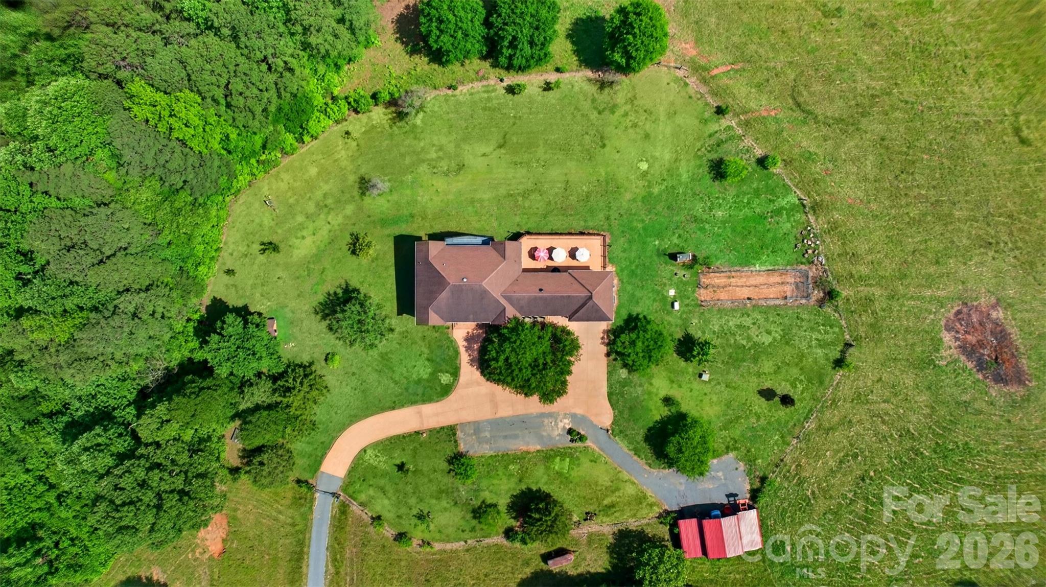 502 Hickory Hollow Road — Inman
