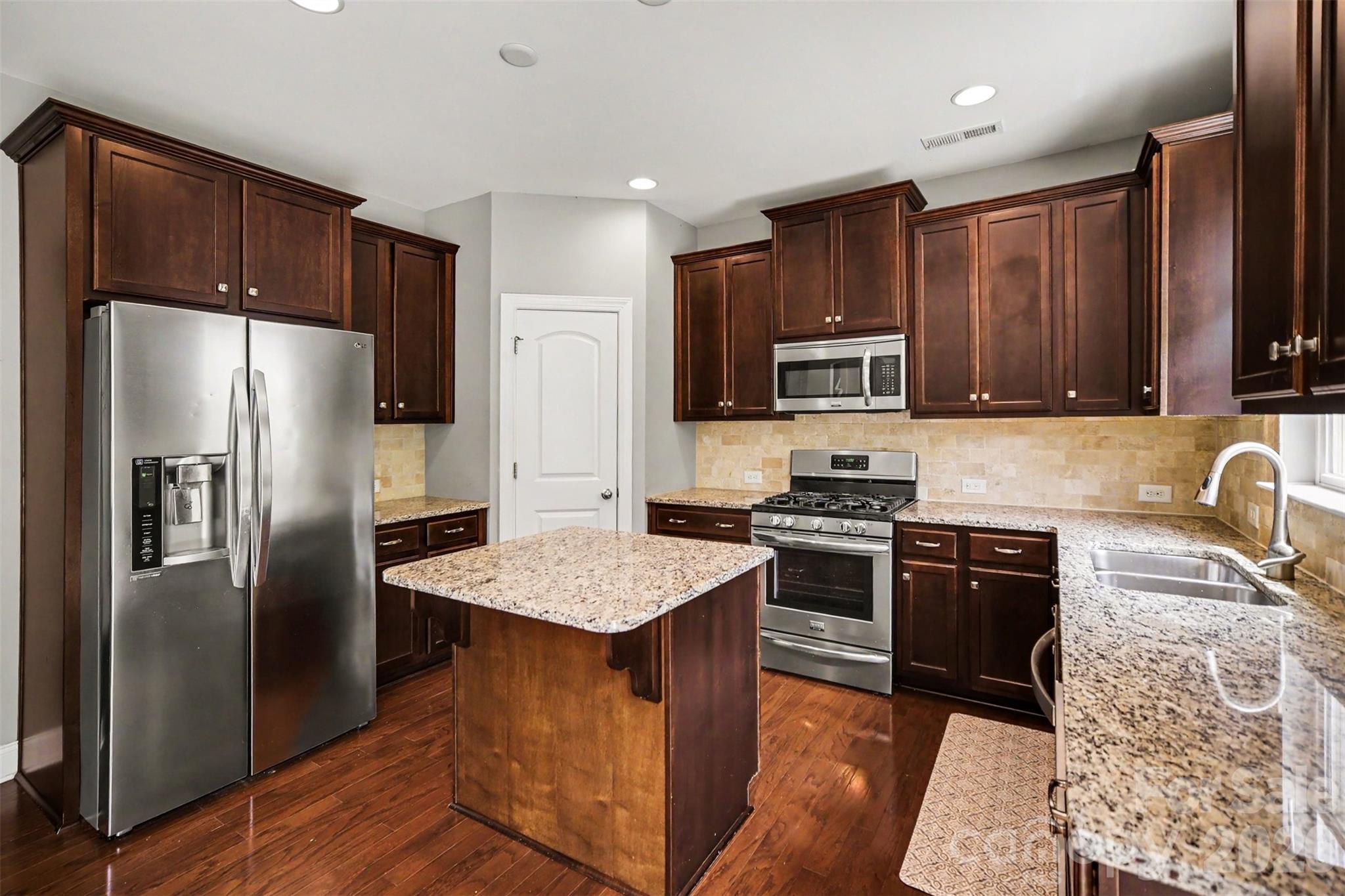6003 Fallondale Road — Waxhaw