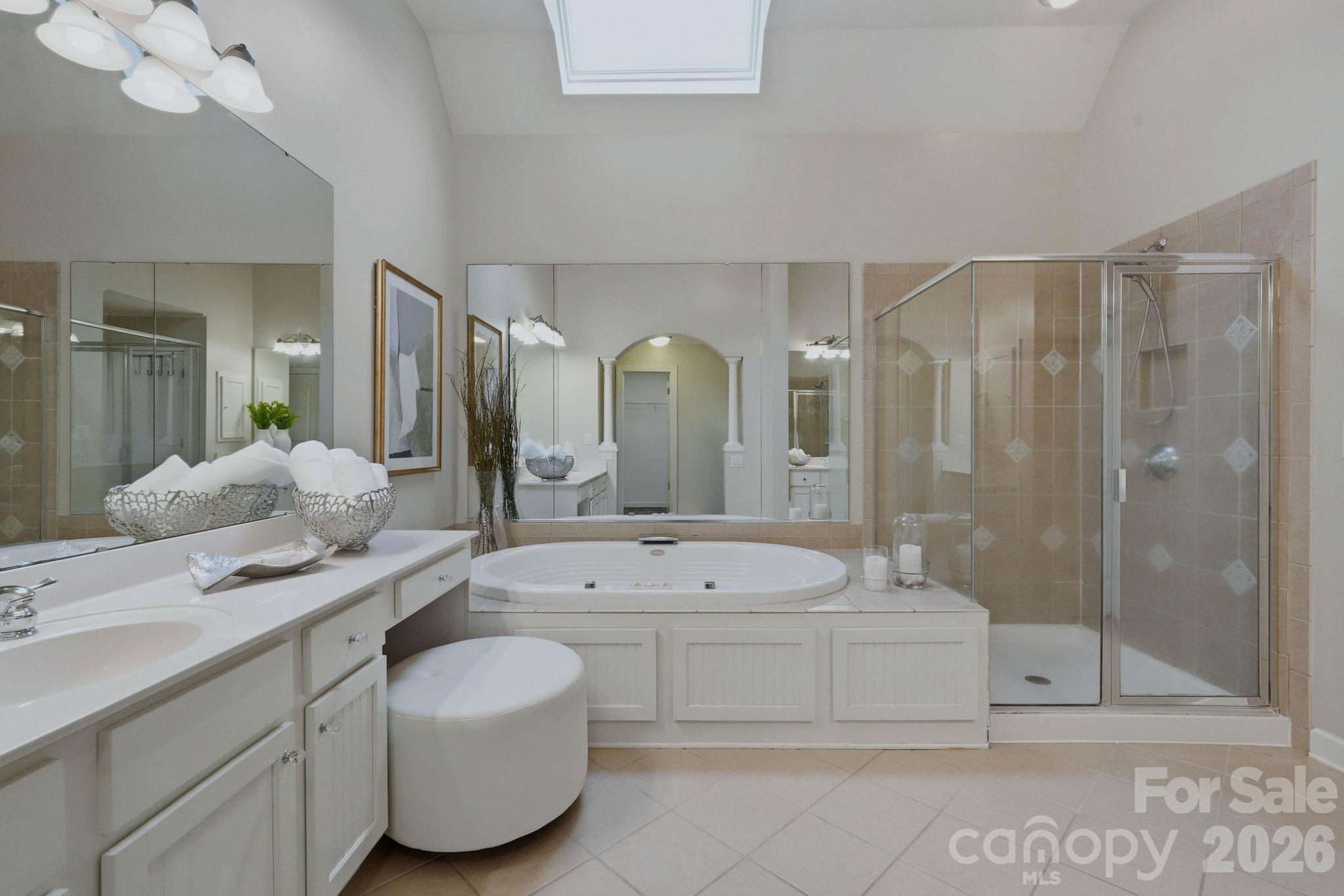 1107 Doverstone Court — Matthews