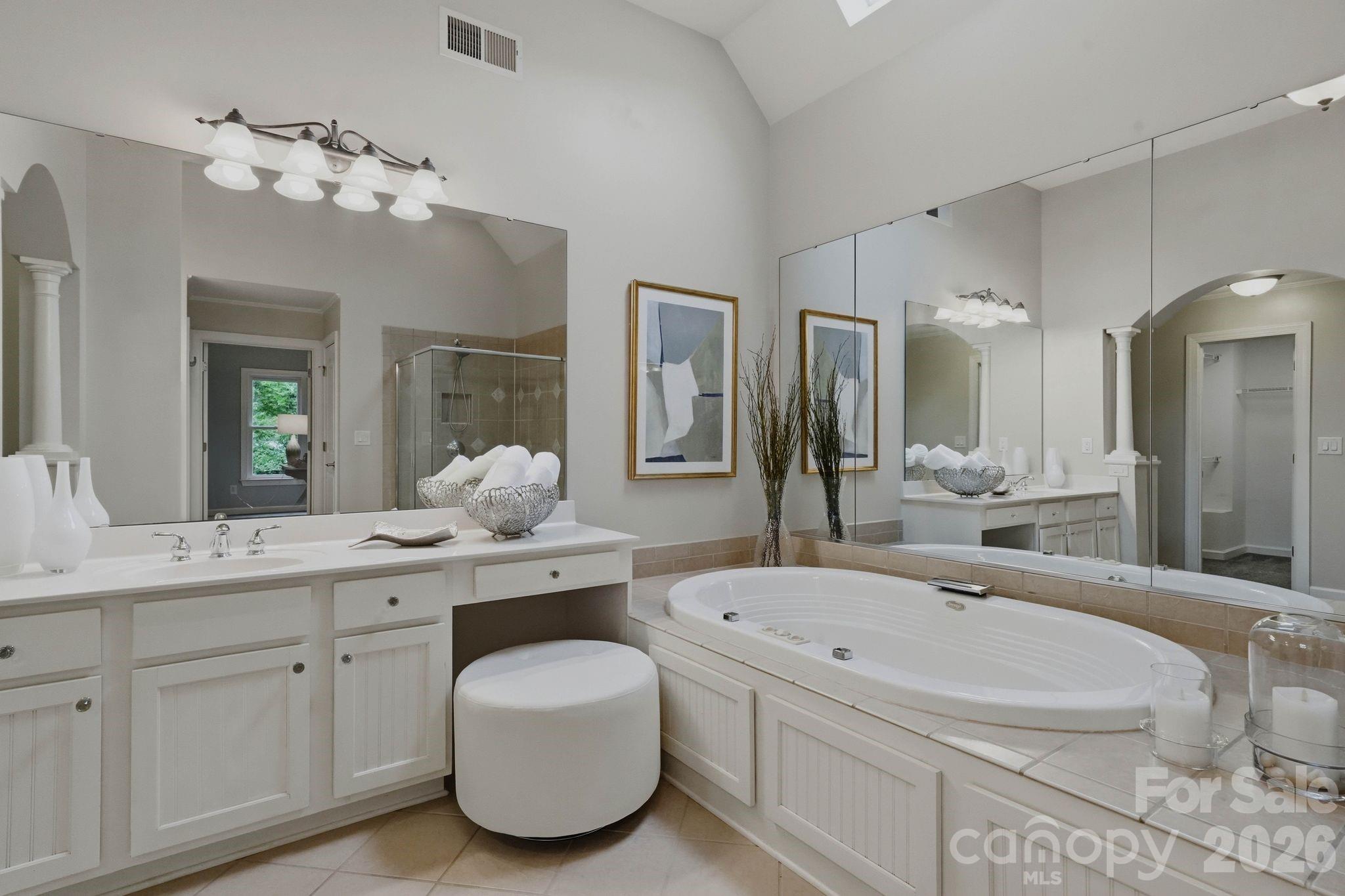 1107 Doverstone Court — Matthews