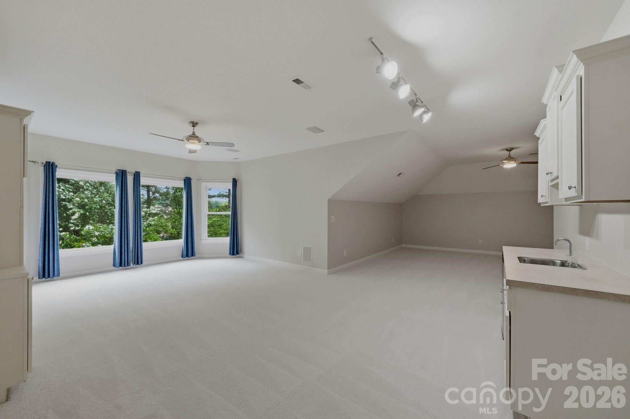 1107 Doverstone Court — Matthews