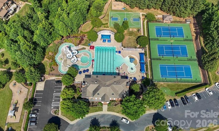 1107 Doverstone Court — Matthews