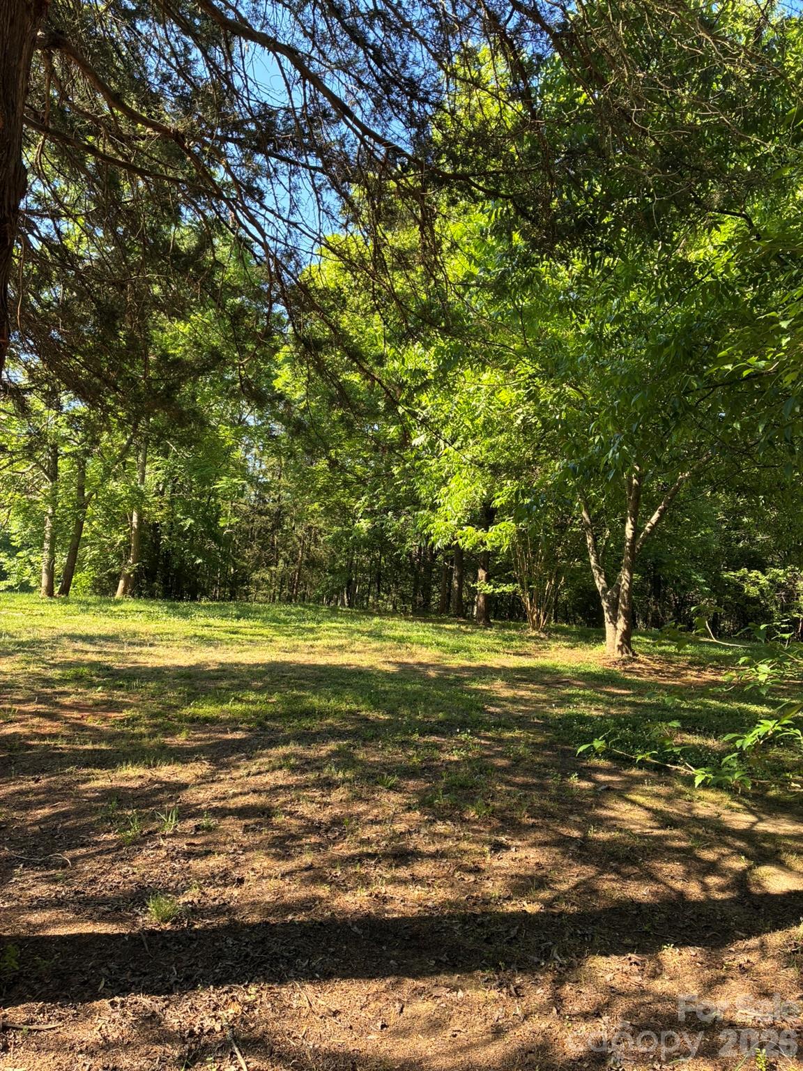 2051 Sutton Spring Road — York