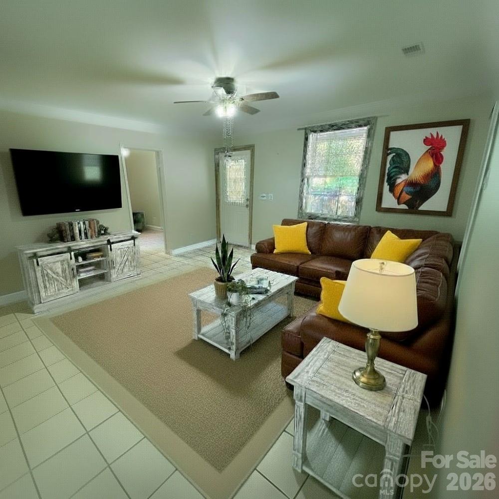 2051 Sutton Spring Road — York