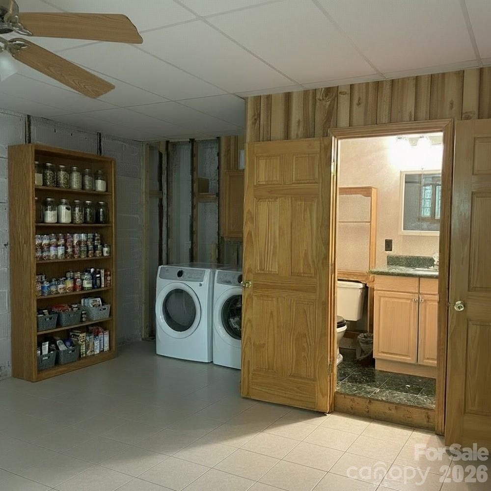2051 Sutton Spring Road — York