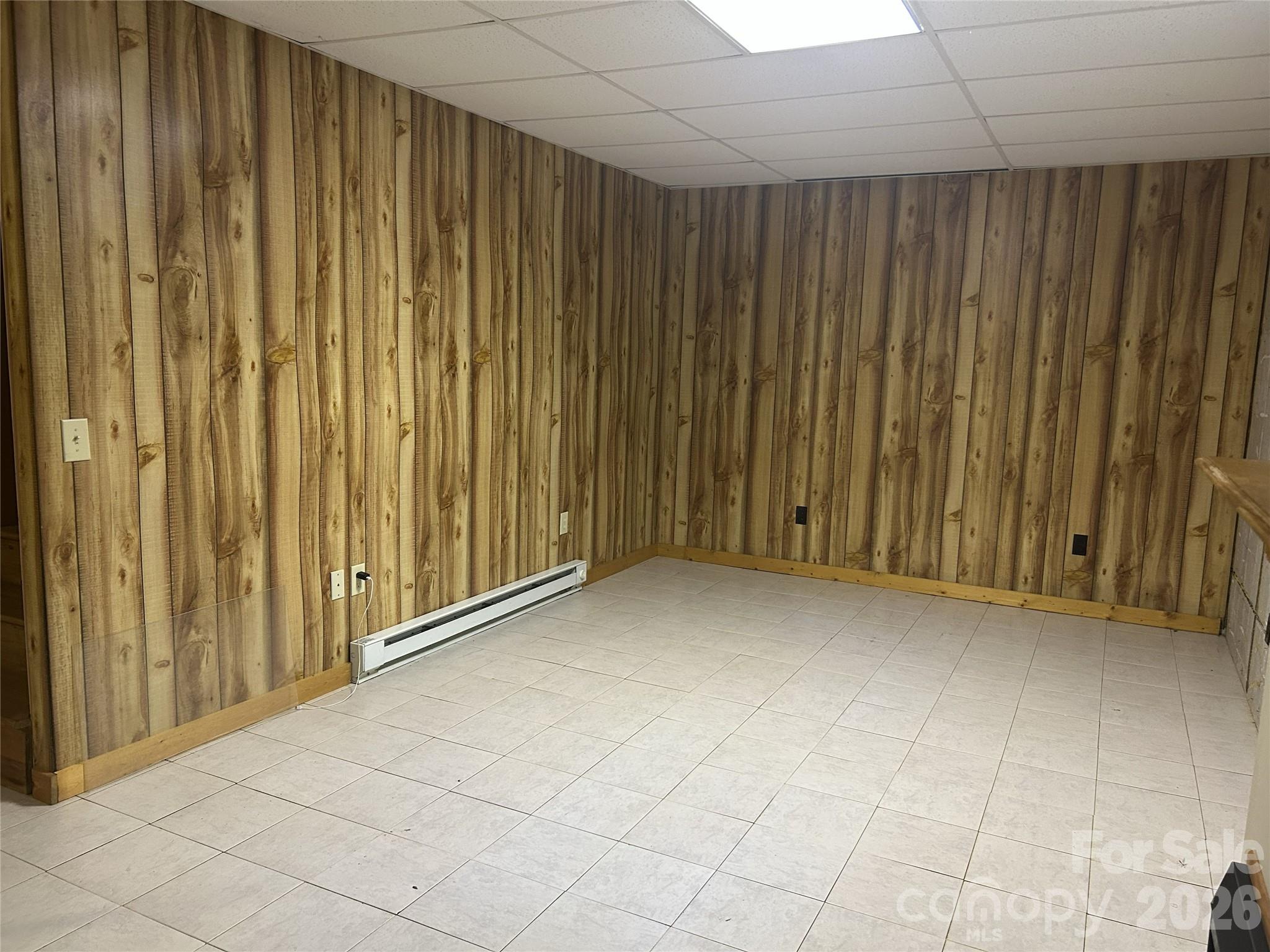 2051 Sutton Spring Road — York