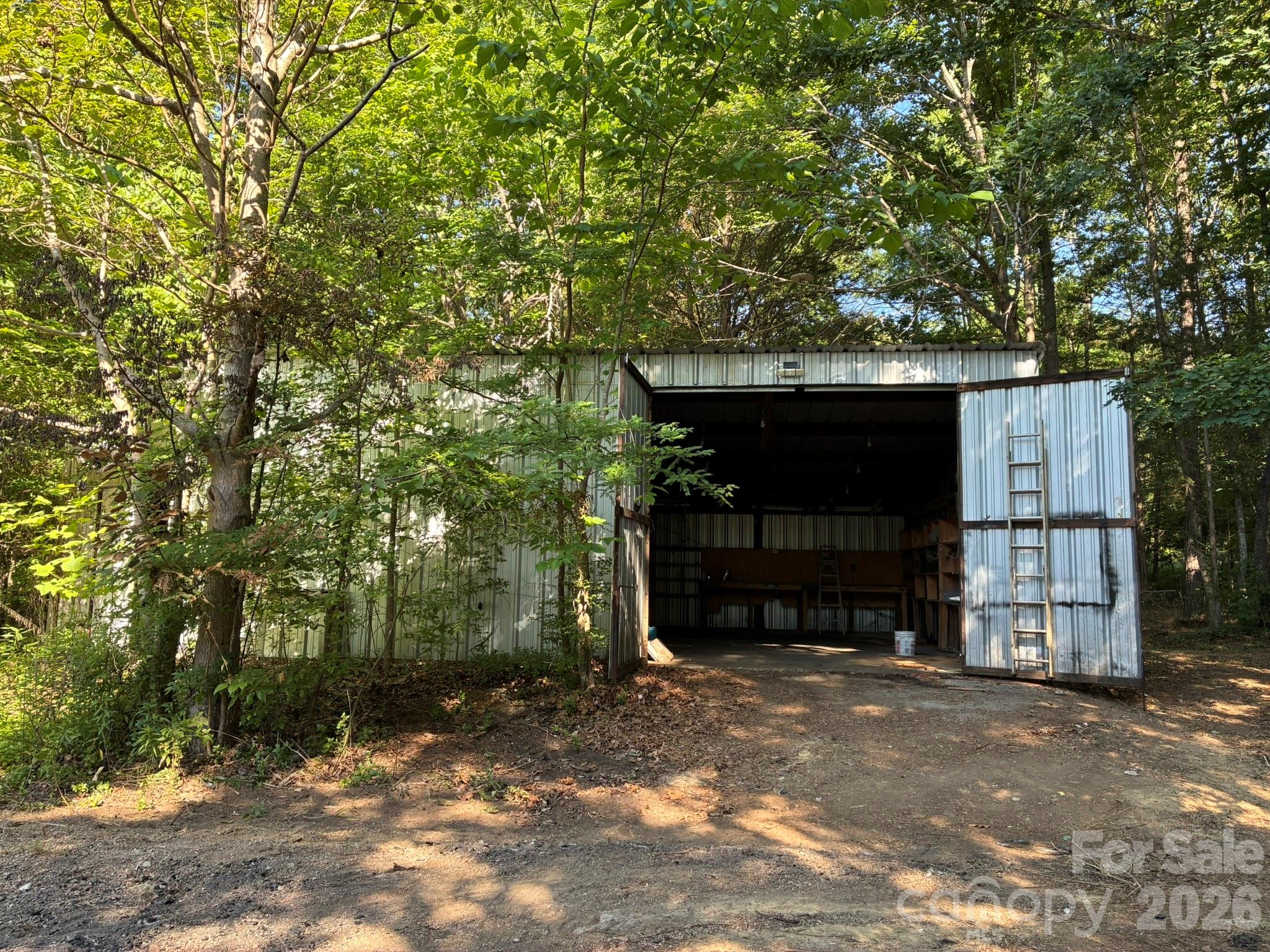 2051 Sutton Spring Road — York