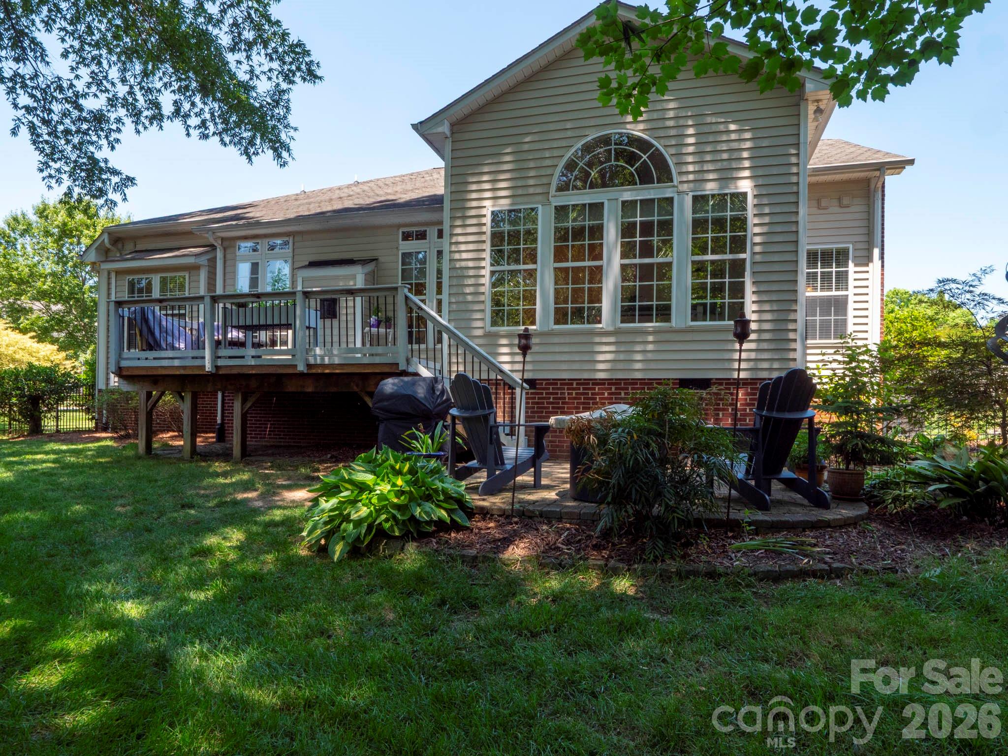 1000 Irish Moss Lane — Matthews