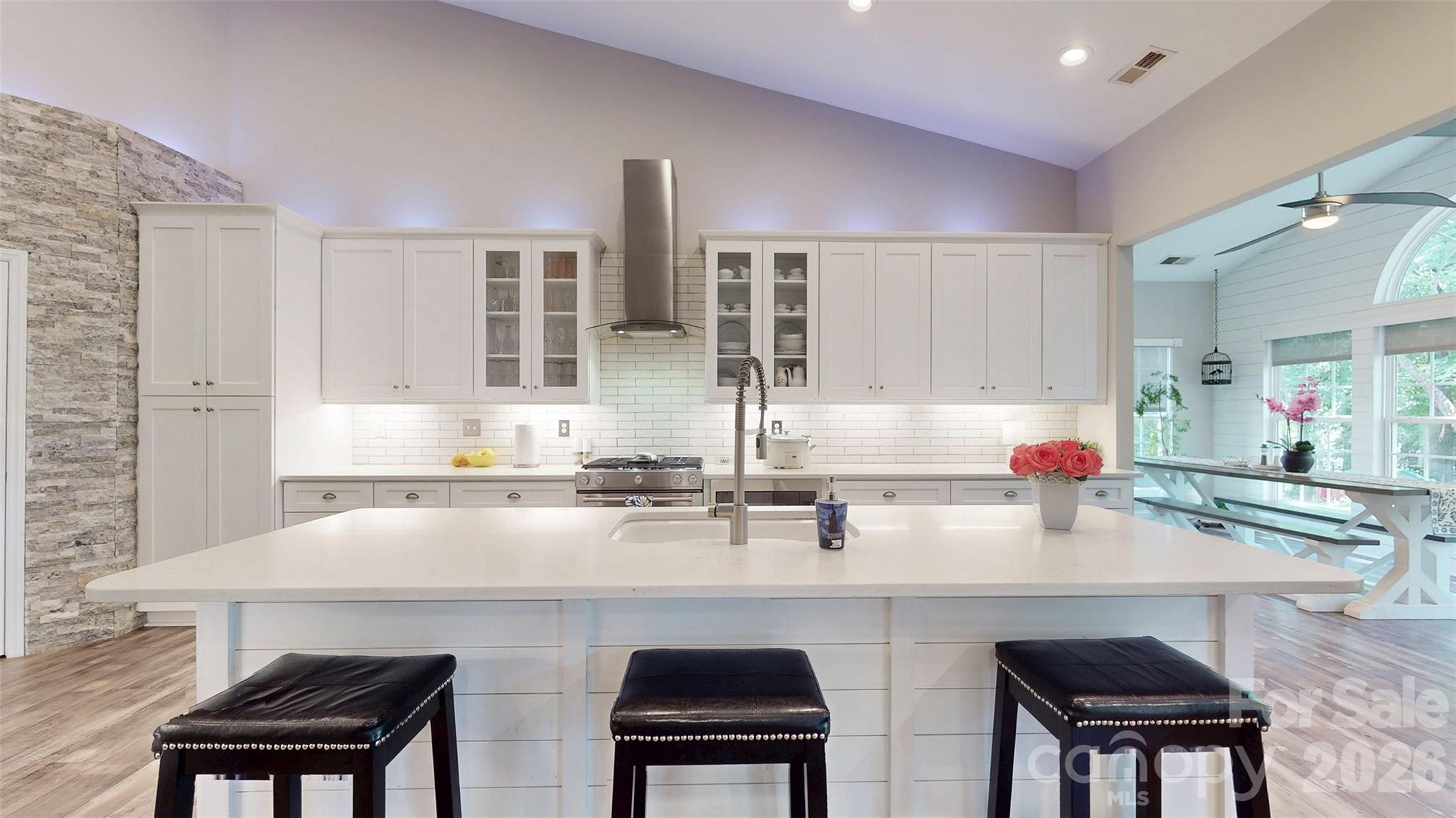 1000 Irish Moss Lane — Matthews
