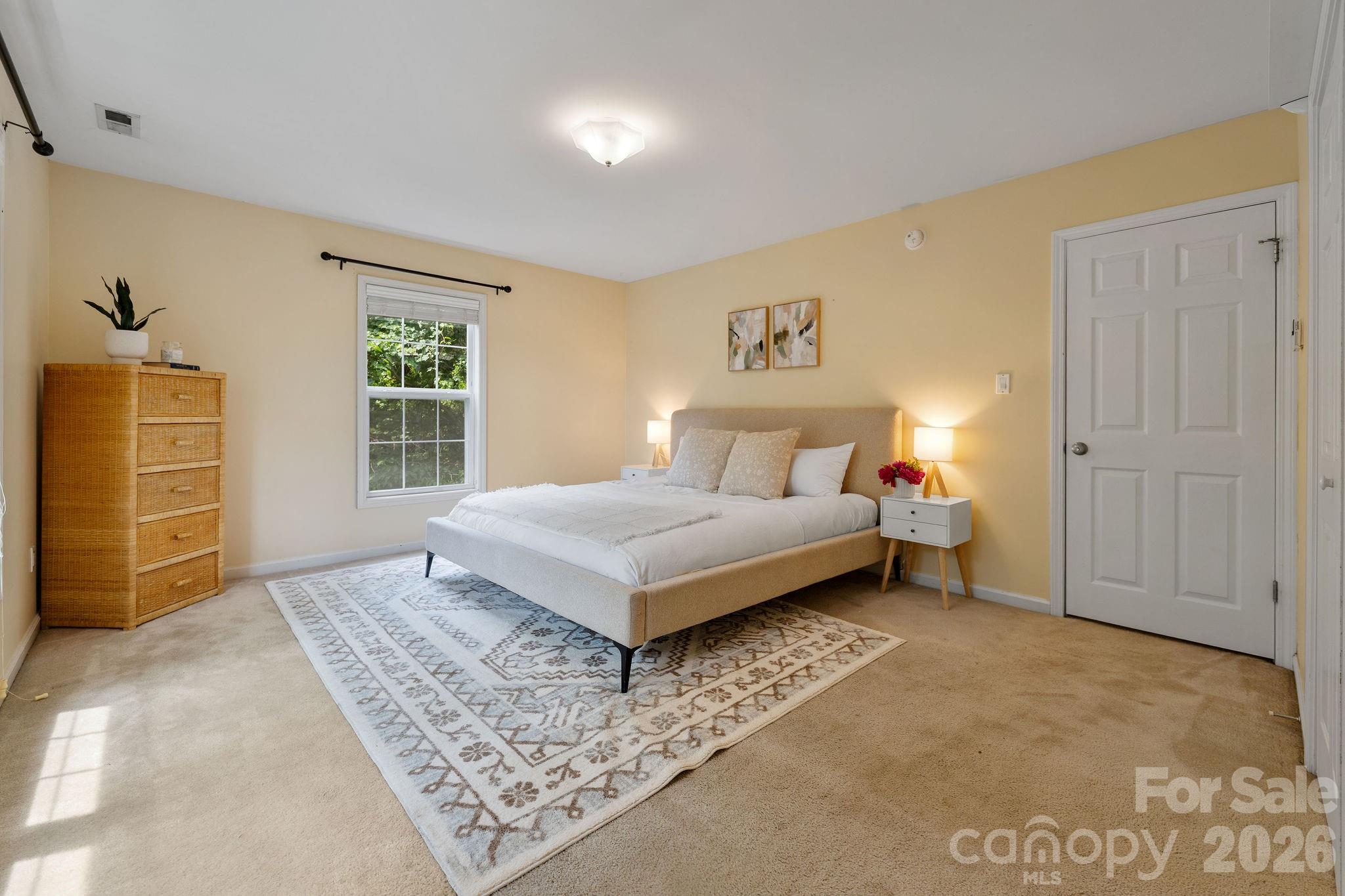 1 Pickwick Road — Asheville