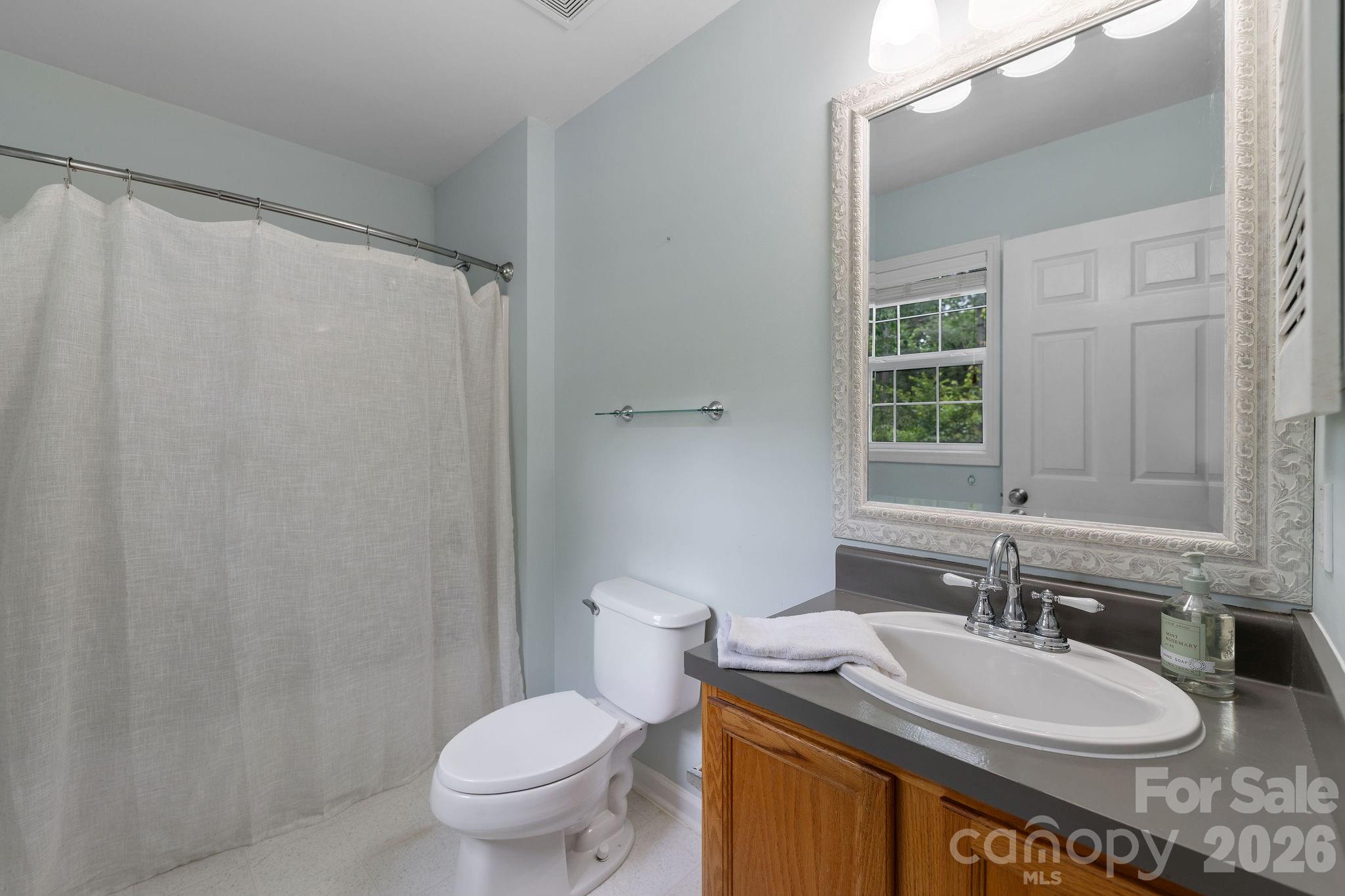 1 Pickwick Road — Asheville