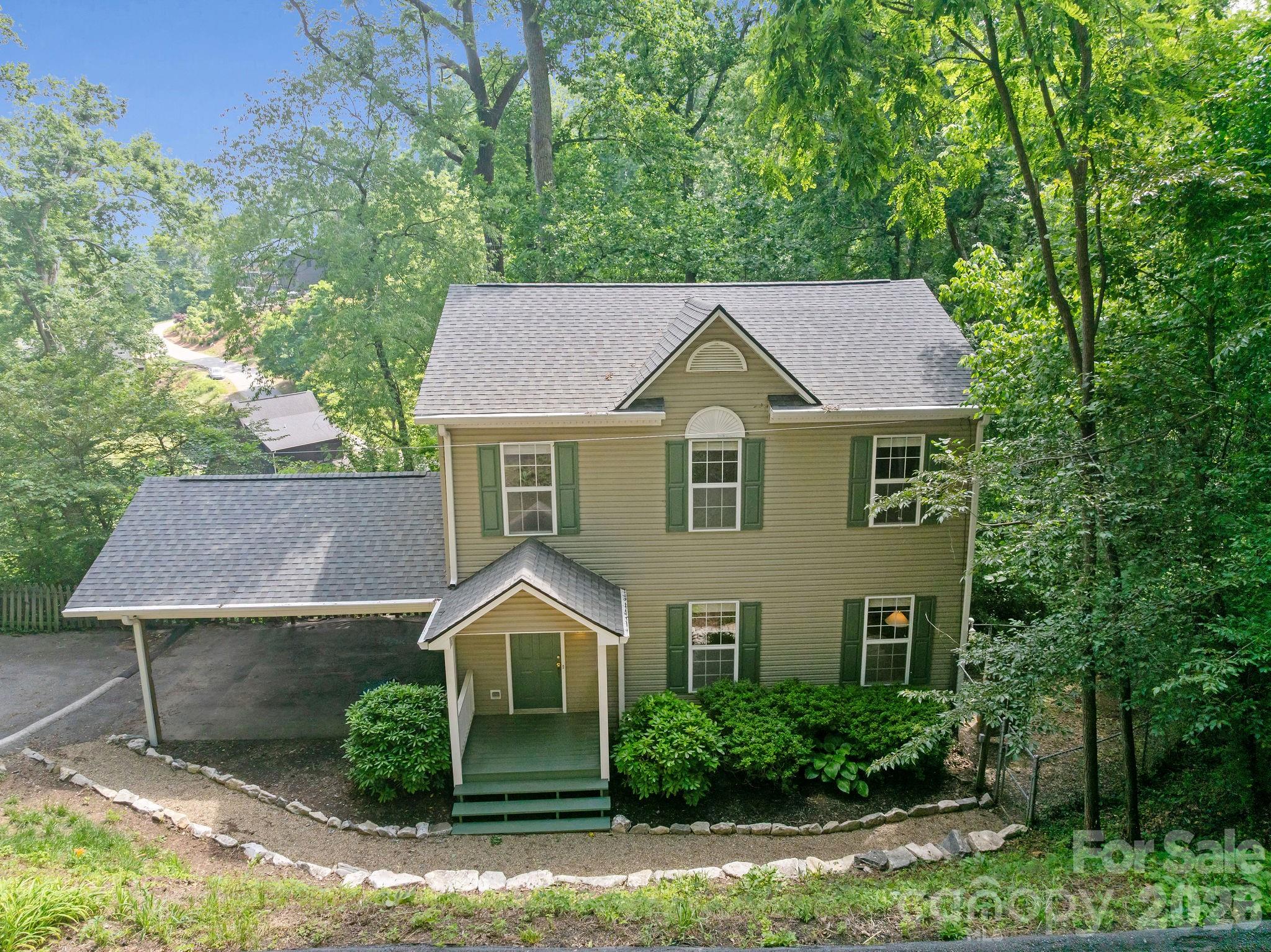 1 Pickwick Road — Asheville