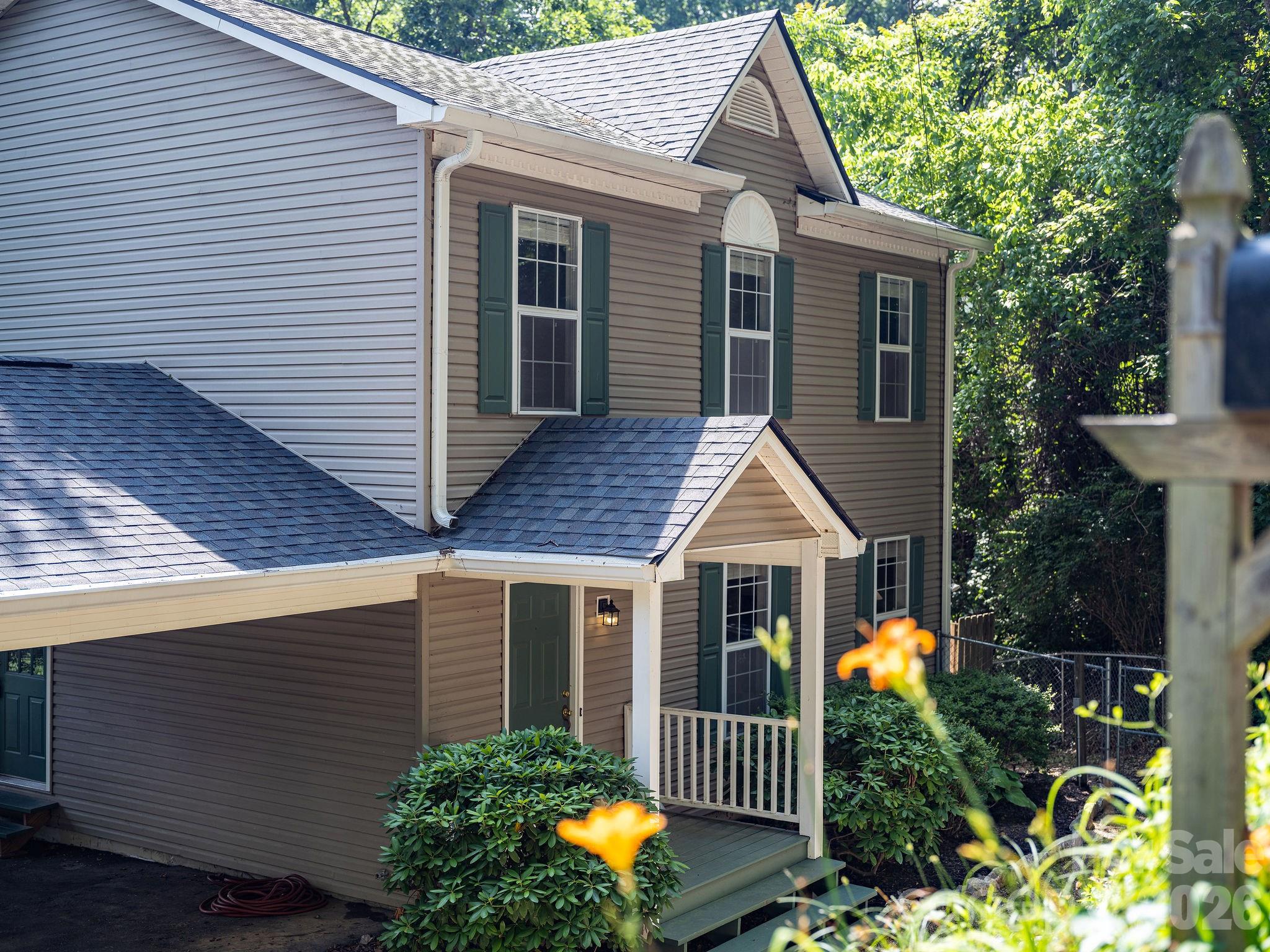 1 Pickwick Road — Asheville