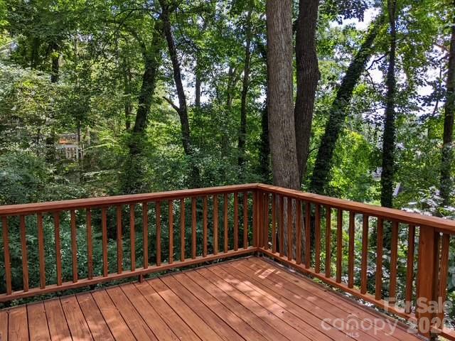 1 Pickwick Road — Asheville
