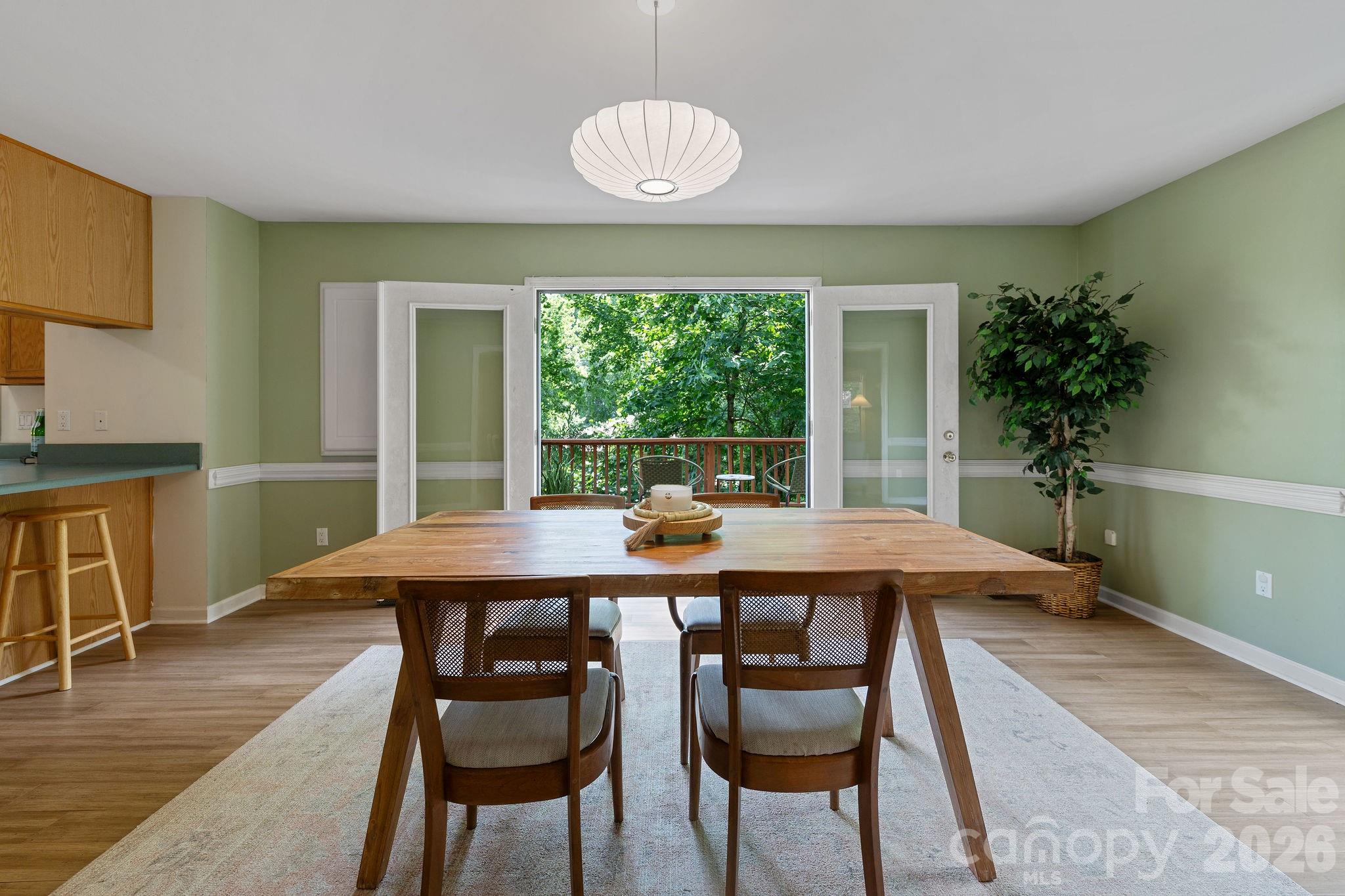 1 Pickwick Road — Asheville