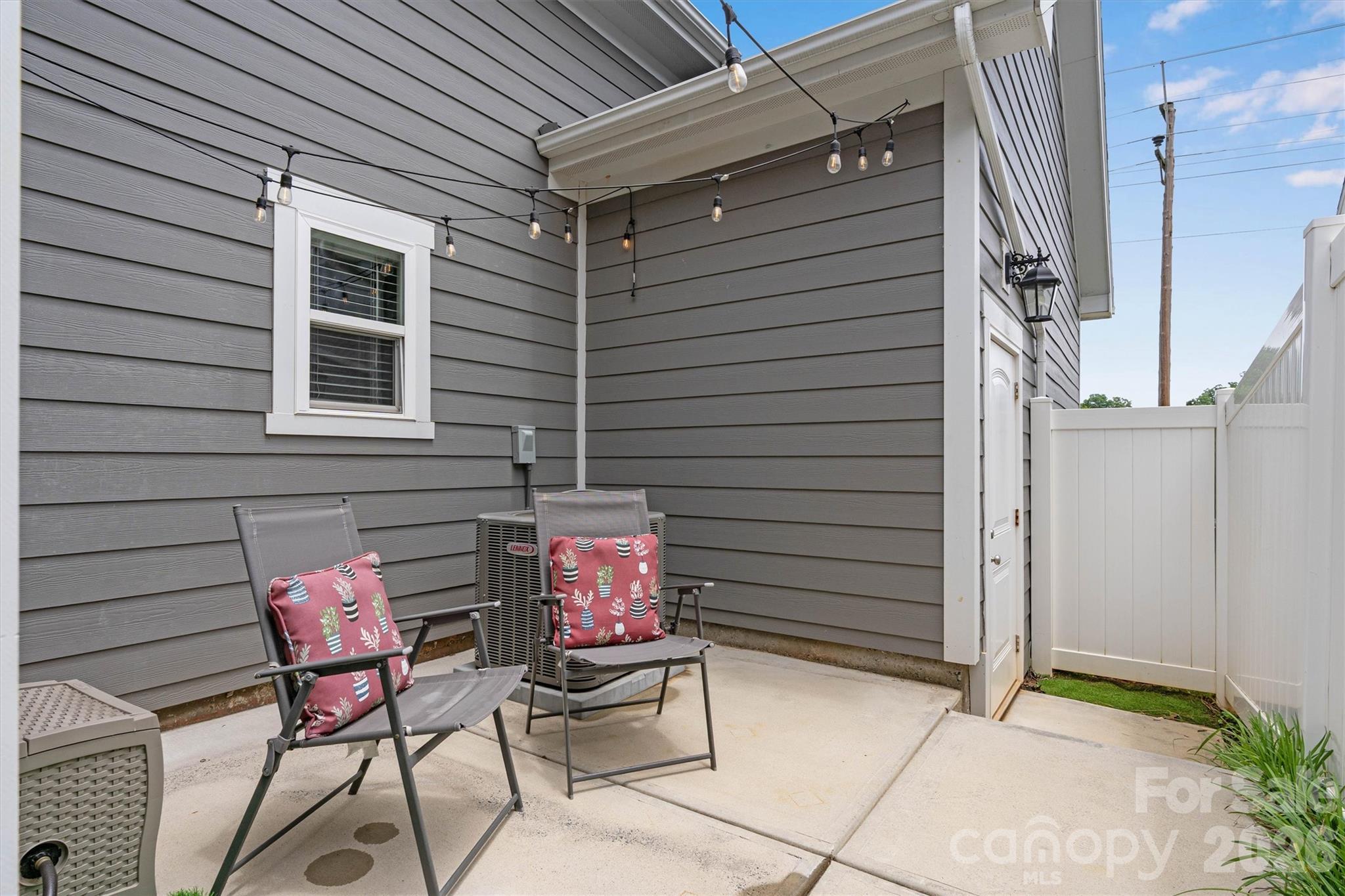 1148 Almerton Drive — Denver