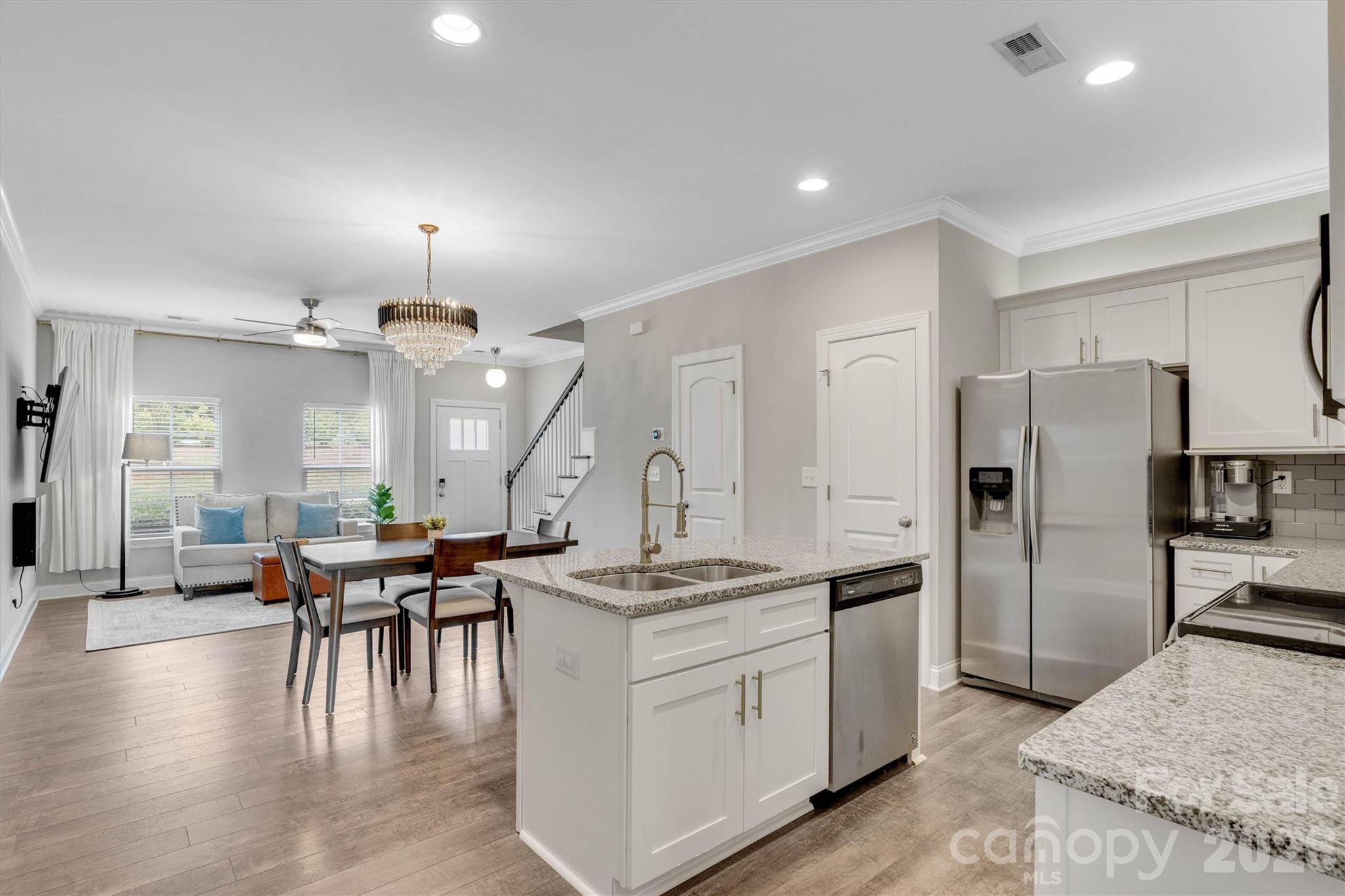 1148 Almerton Drive — Denver