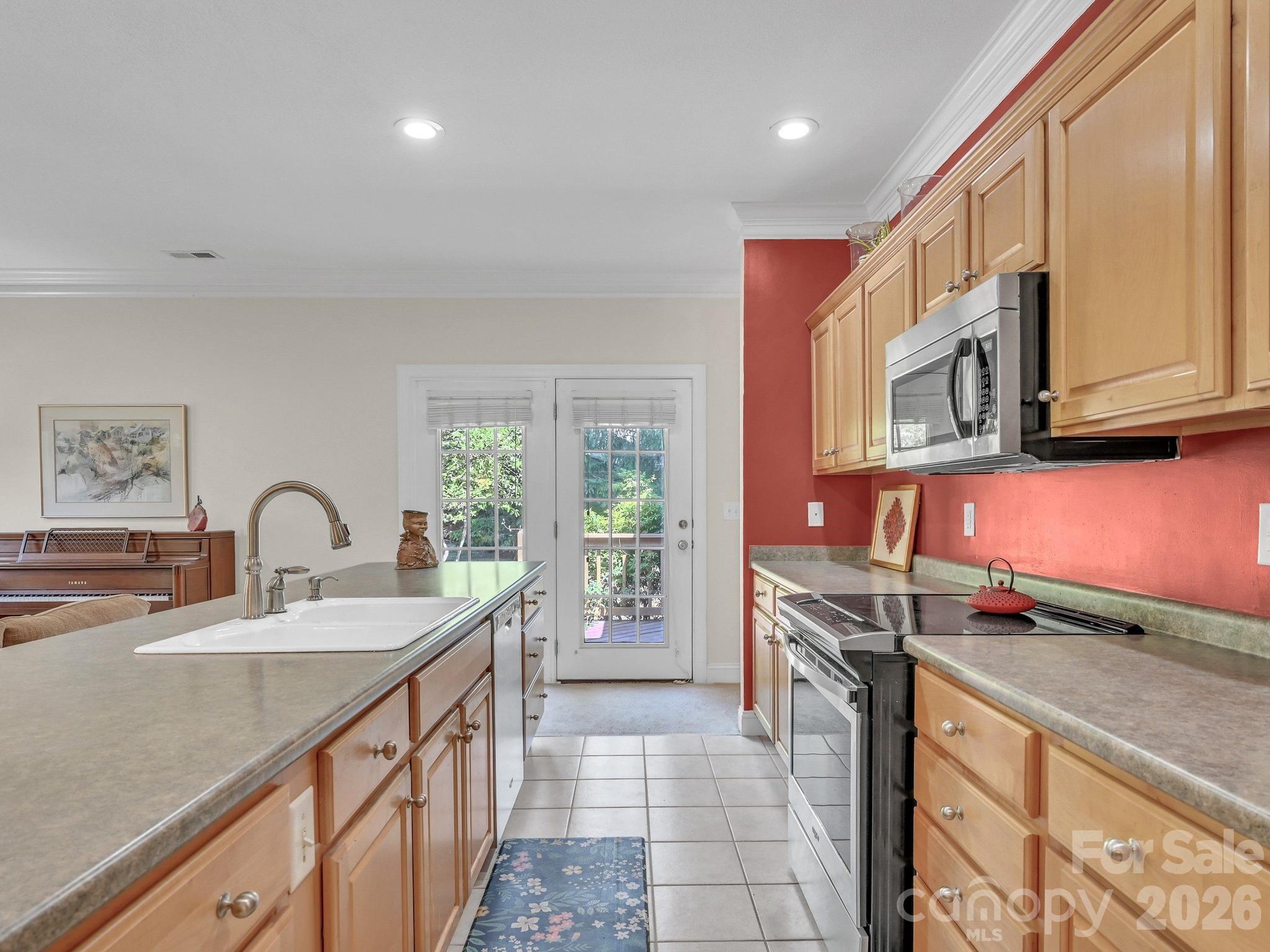 18 Boddington Court — Asheville