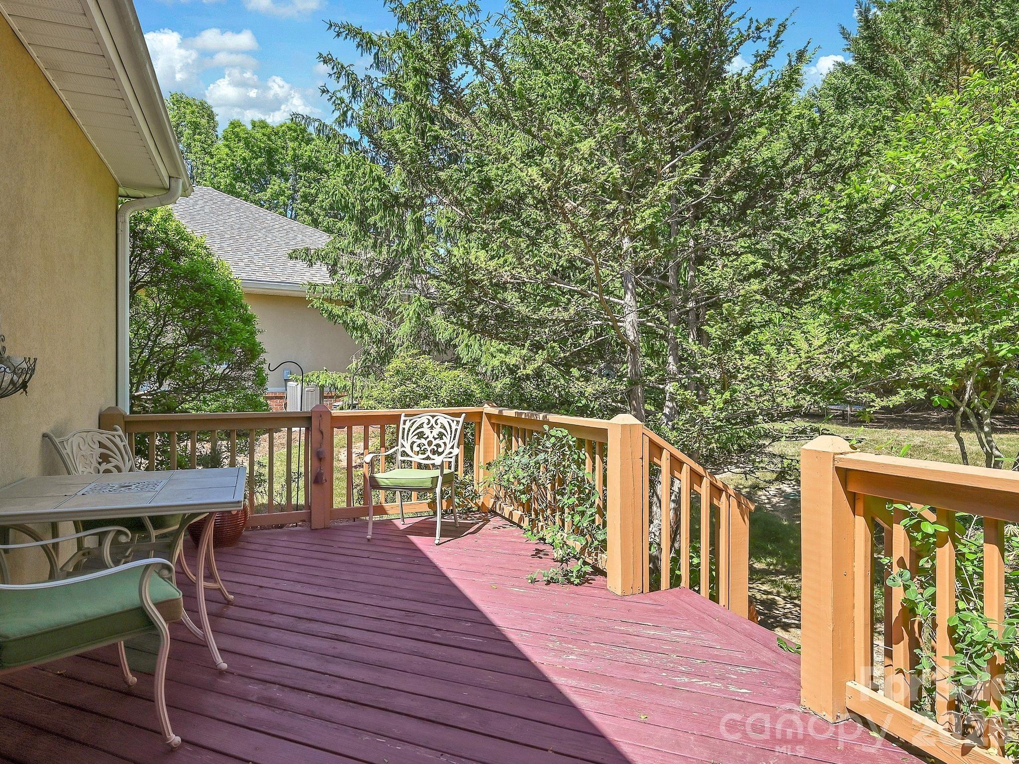 18 Boddington Court — Asheville