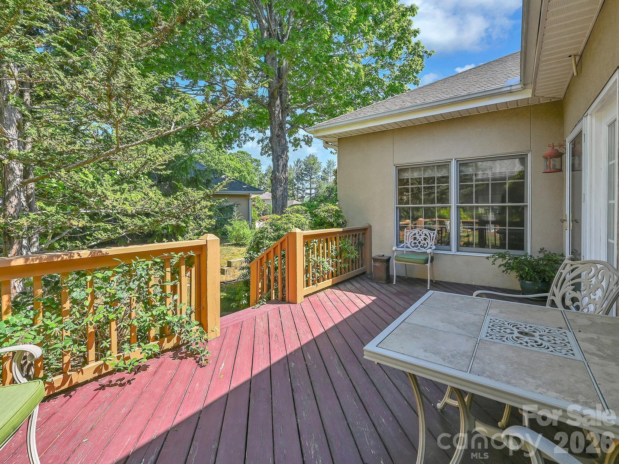 18 Boddington Court — Asheville