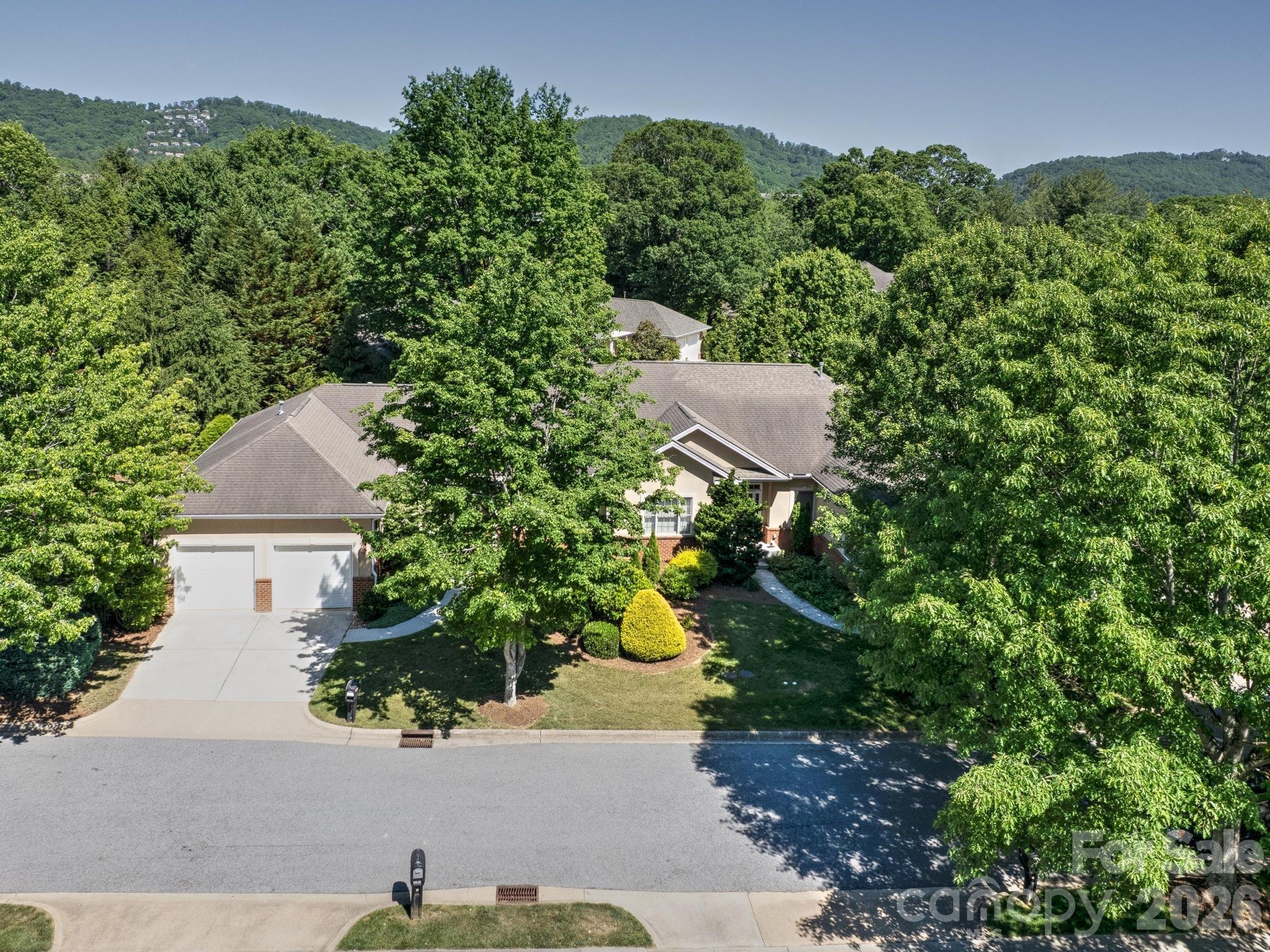 18 Boddington Court — Asheville