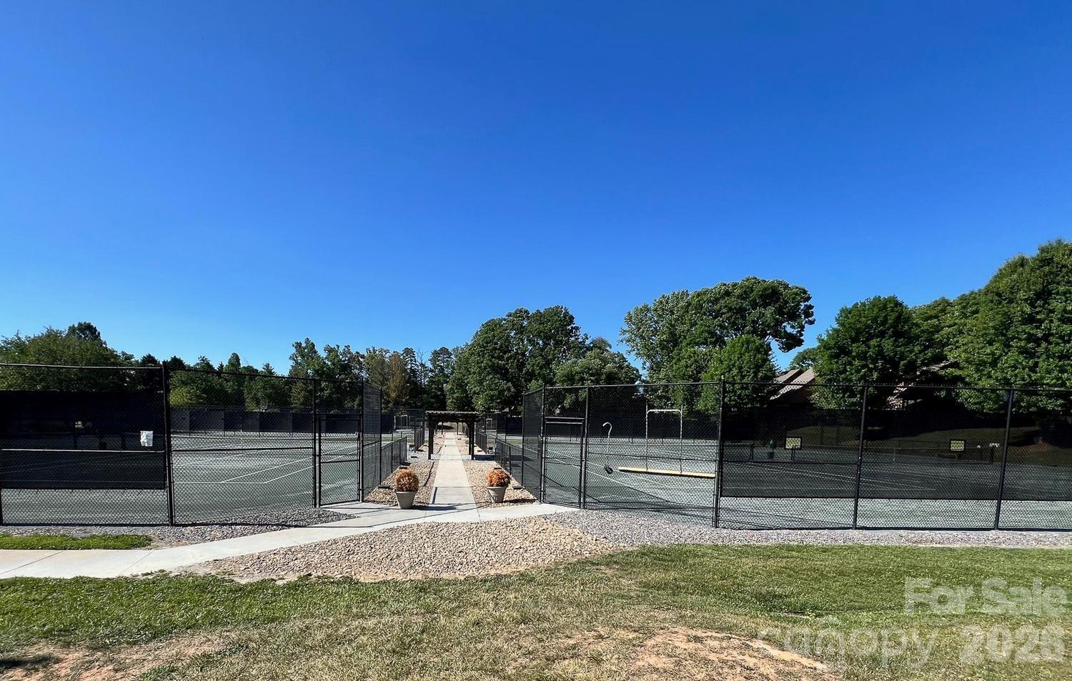 18 Boddington Court — Asheville
