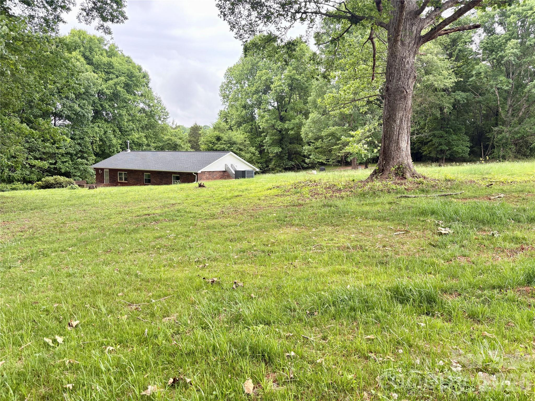 254 Beechwood Farm Road — Statesville
