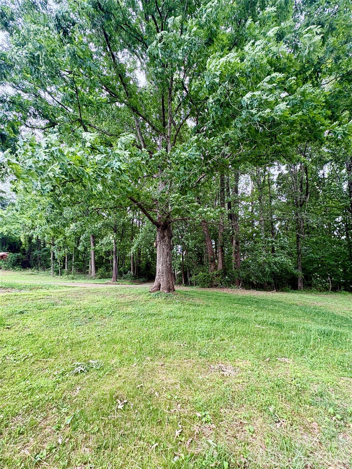 254 Beechwood Farm Road — Statesville