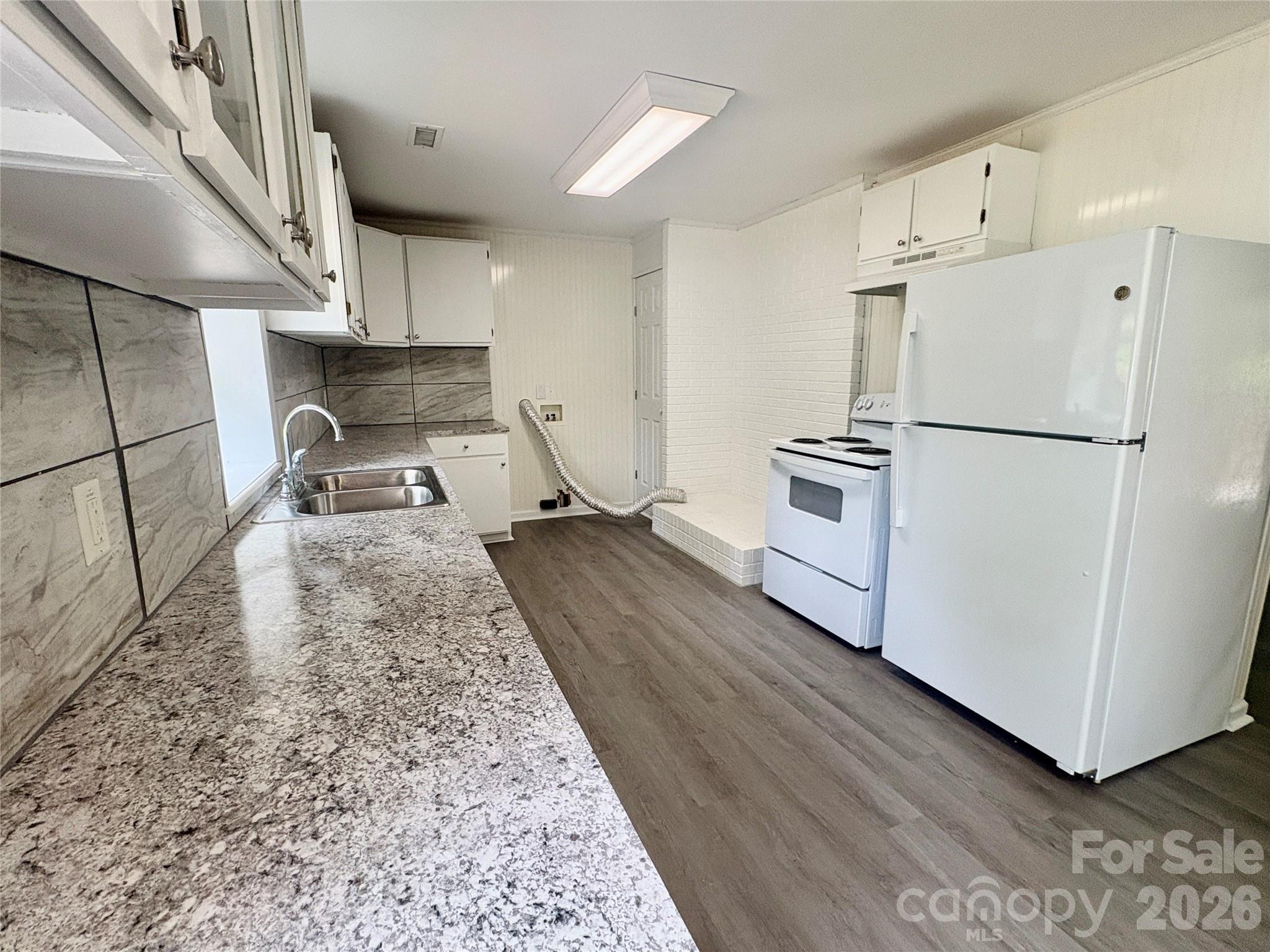 254 Beechwood Farm Road — Statesville