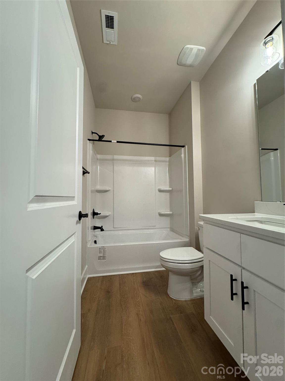 403 Scarlett Oak Court NE — Lenoir