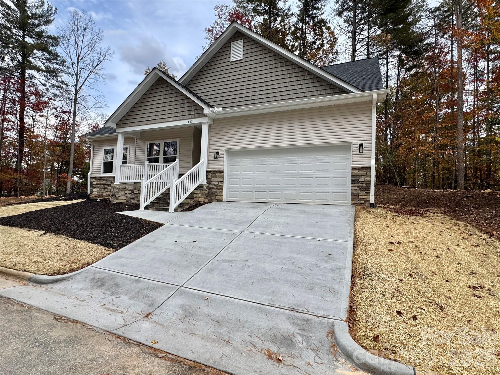 403 Scarlett Oak Court NE — Lenoir