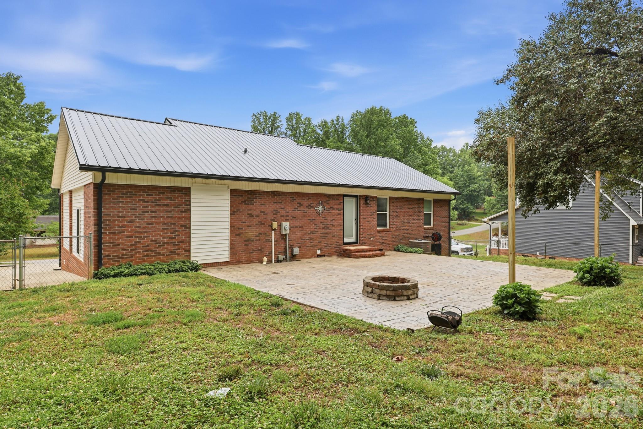 1293 Hickory Nut Lane — Lincolnton