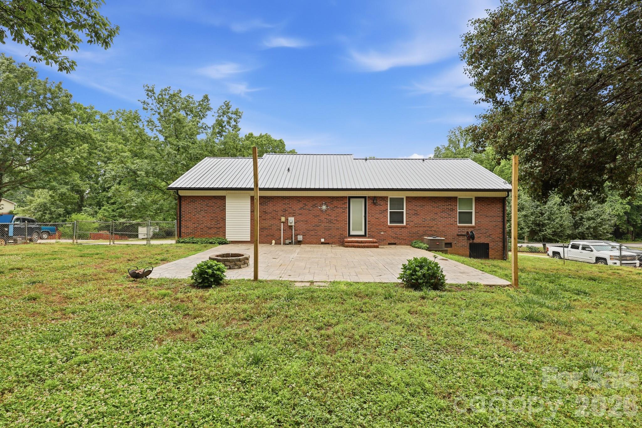 1293 Hickory Nut Lane — Lincolnton