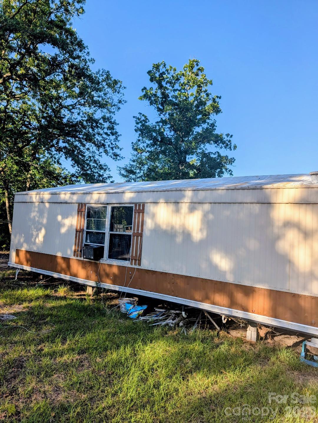 3328 Love Road — Kershaw