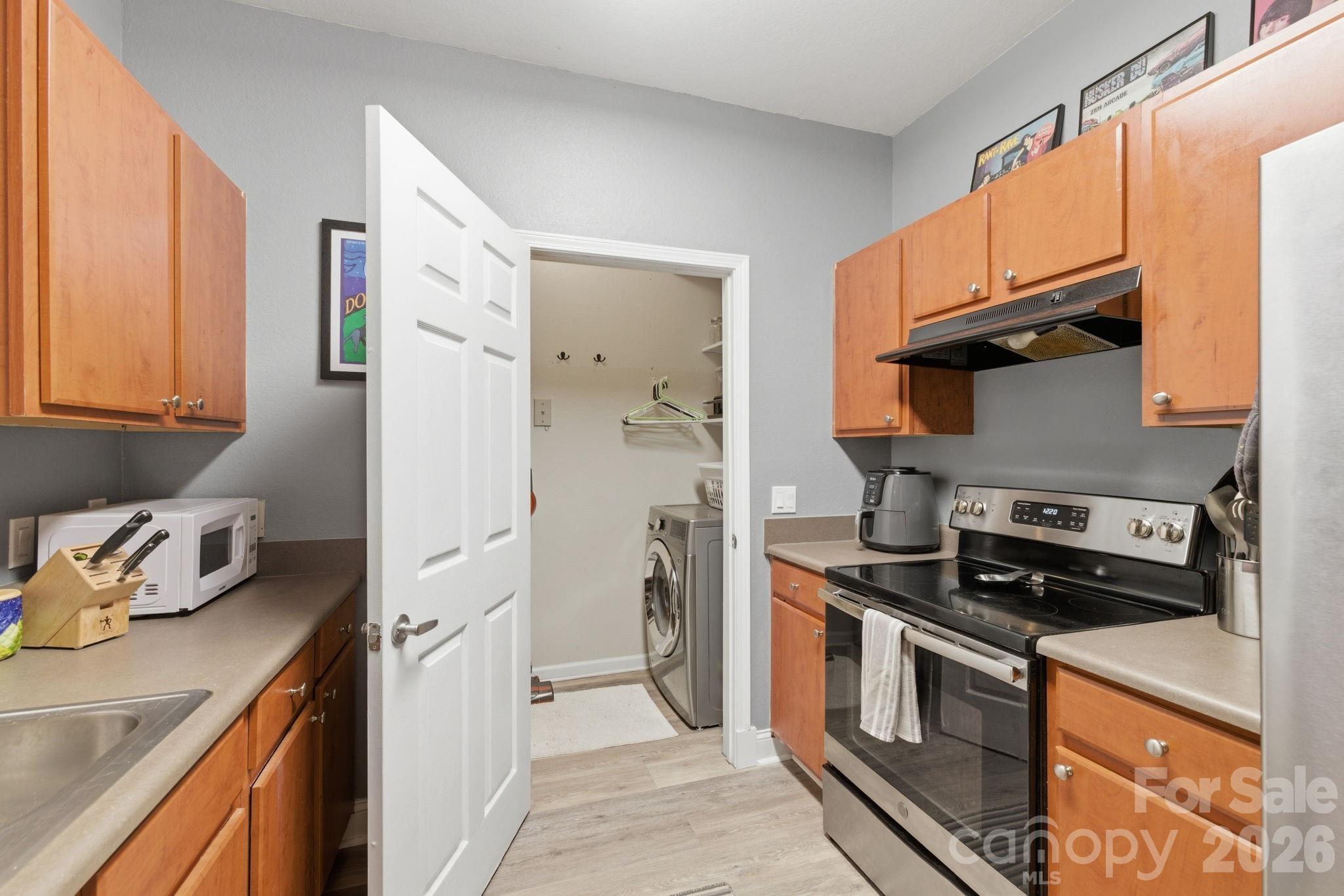 900 Vista Lake Drive #102 — Candler