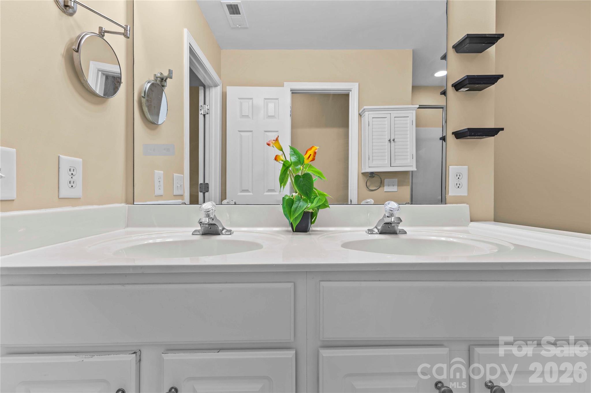 8119 Poplar Grove Circle — Waxhaw