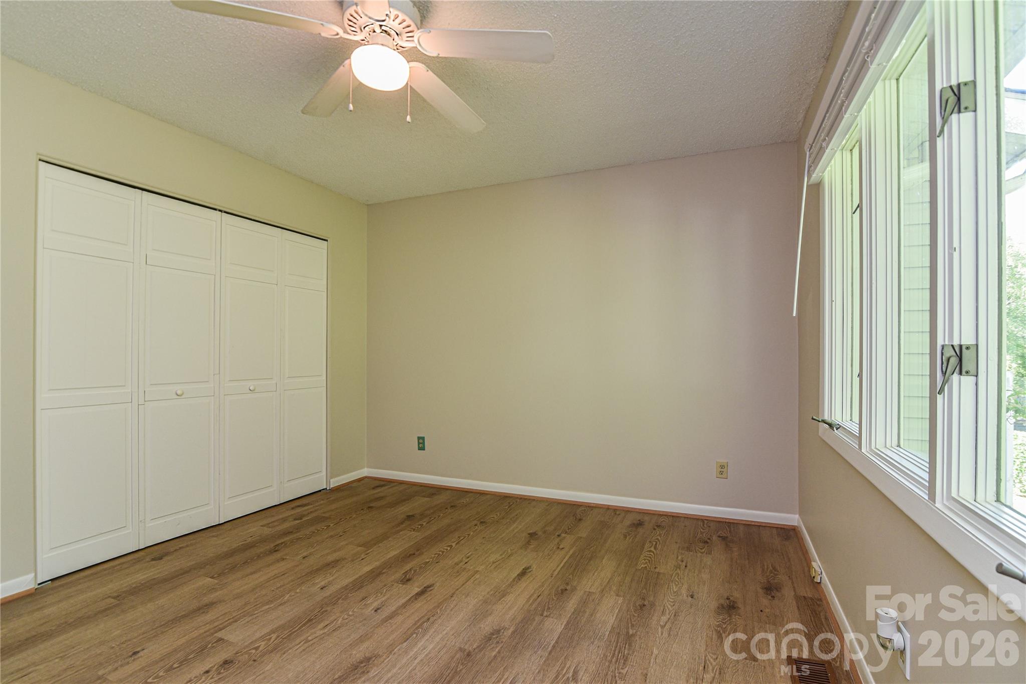 63 Hollybrook Drive — Asheville