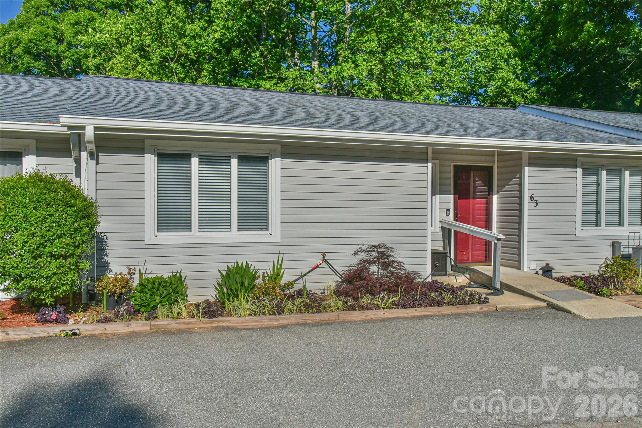 63 Hollybrook Drive — Asheville